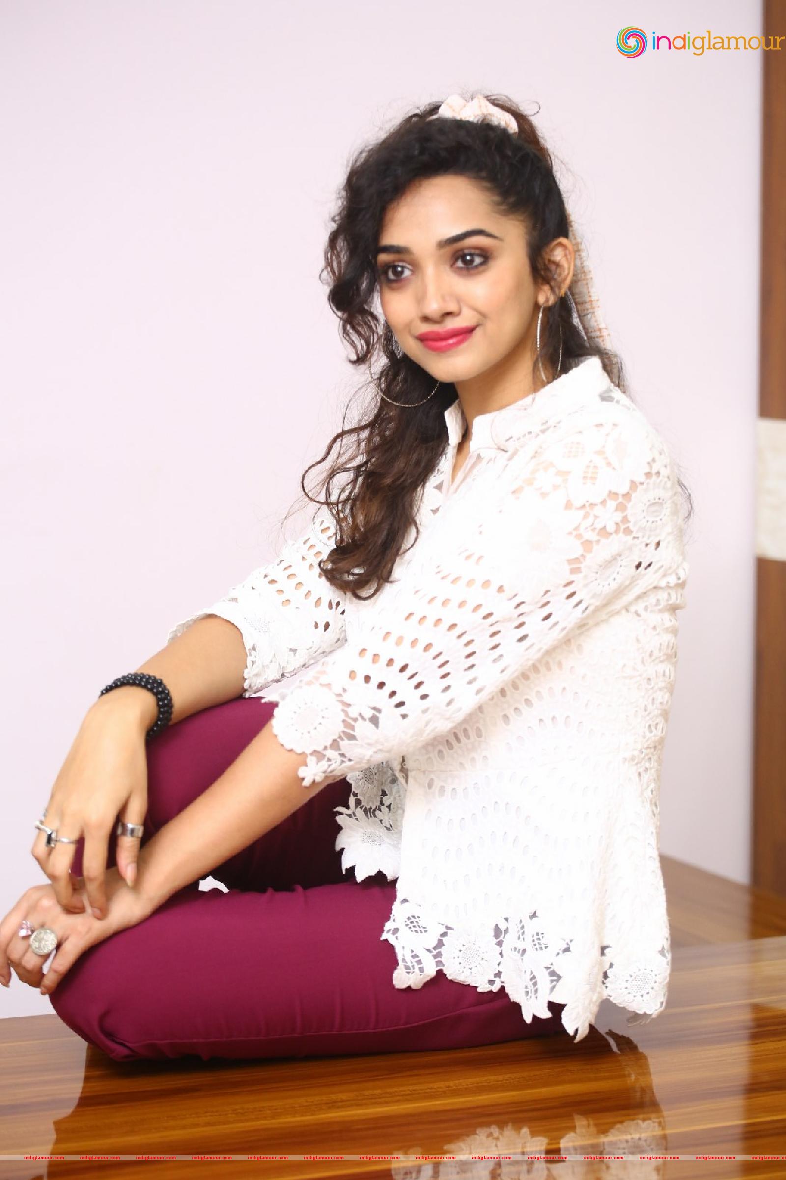 Saanve Megghana Actress hd photo