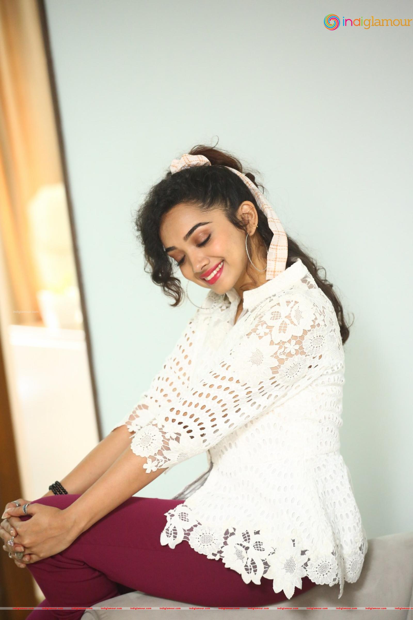 Saanve Megghana Actress hd photo