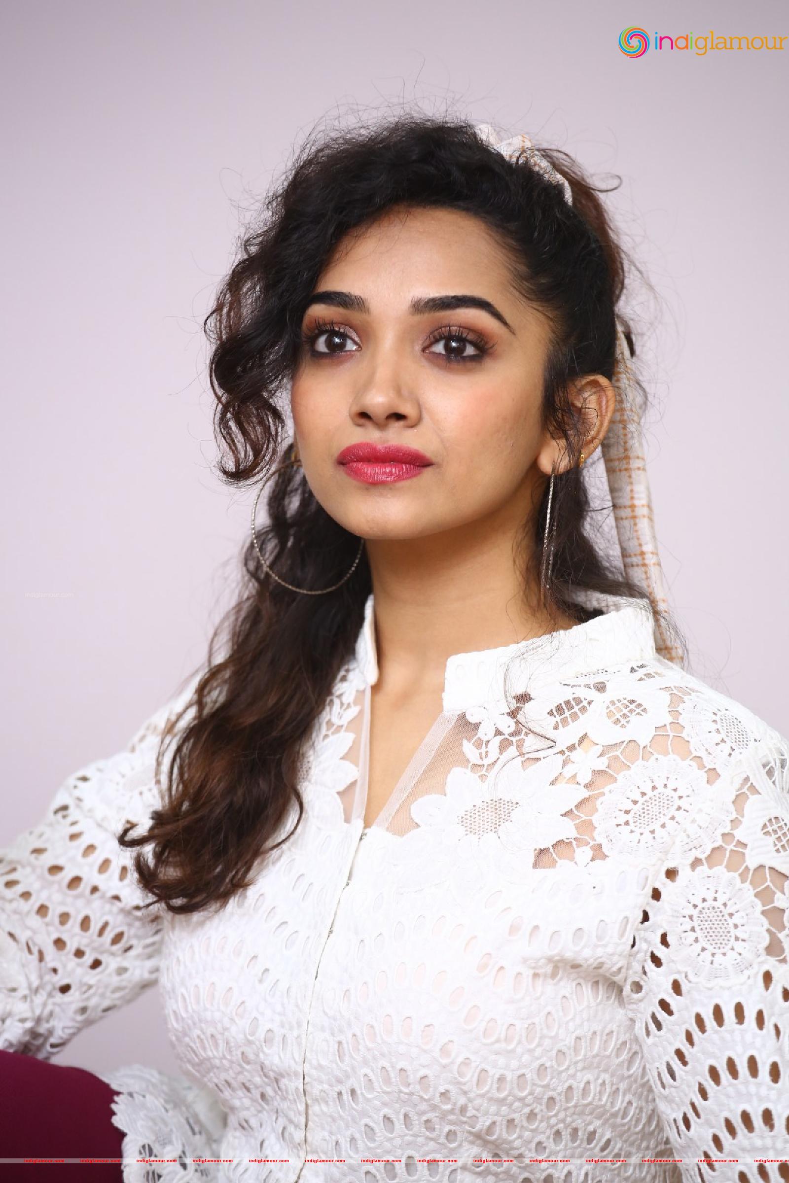 Saanve Megghana Actress hd photo