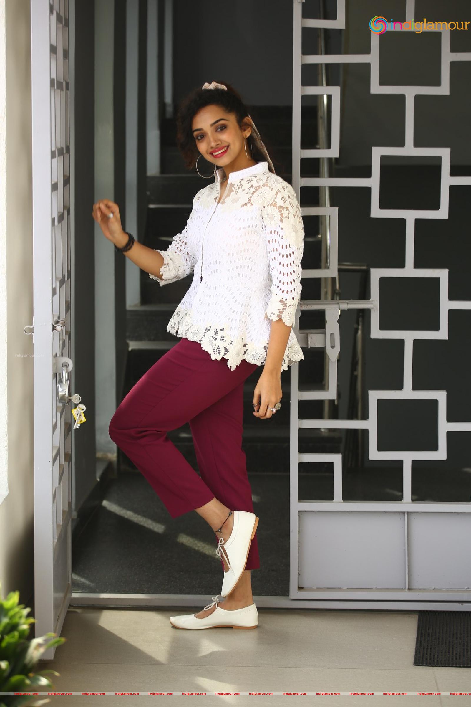 Saanve Megghana Actress hd photo