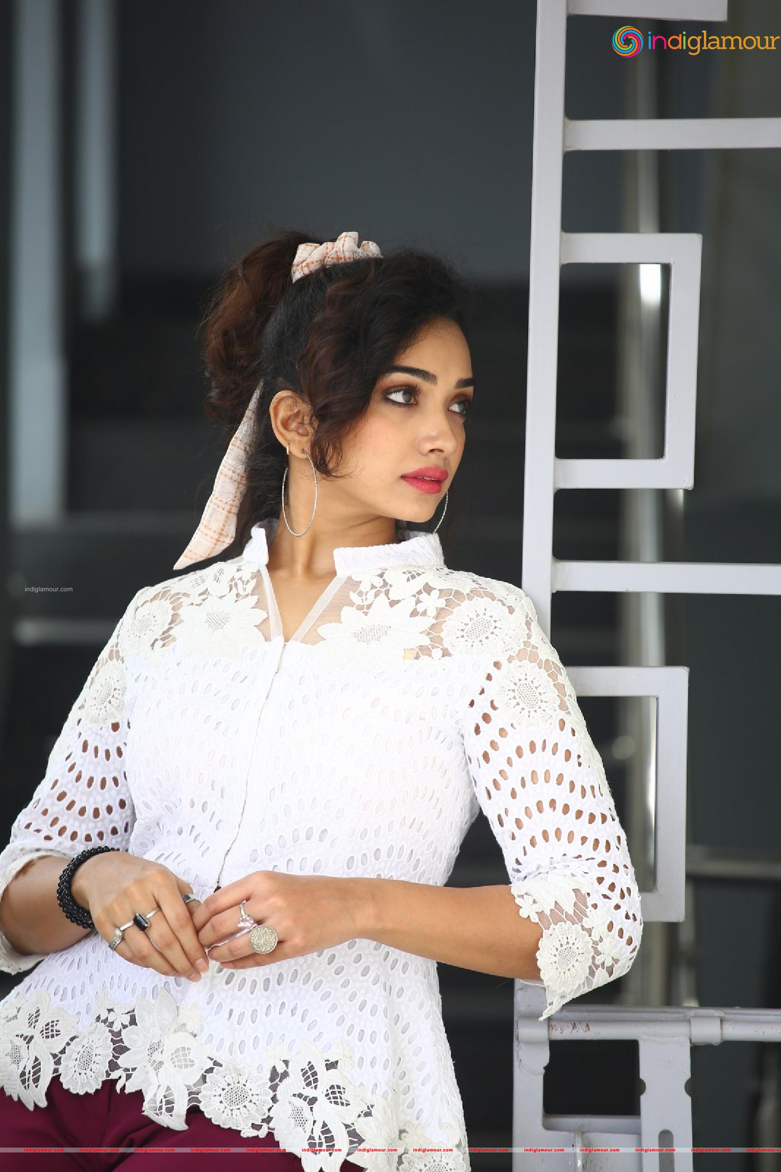 Saanve Megghana Actress hd photo