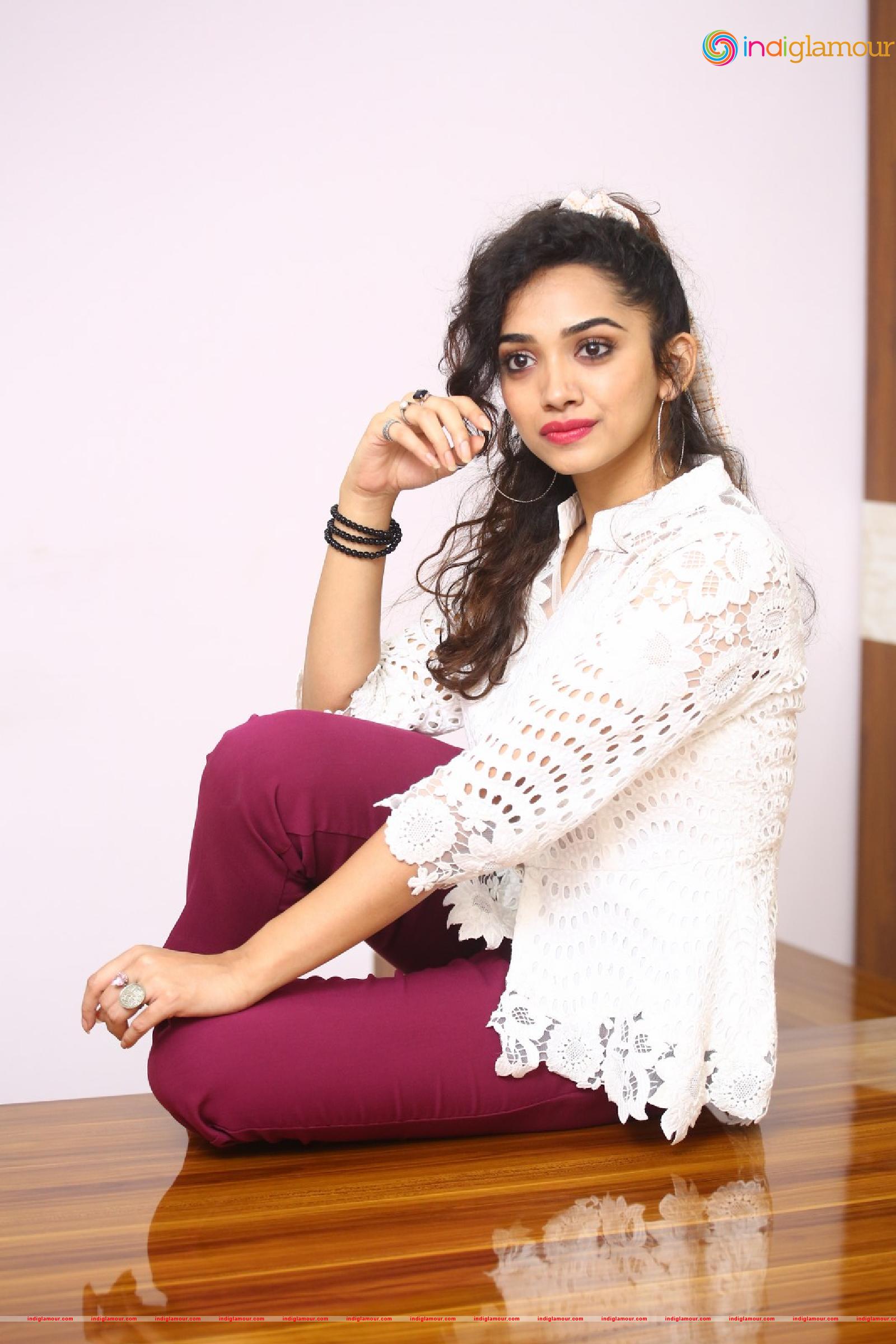 Saanve Megghana Actress hd photo
