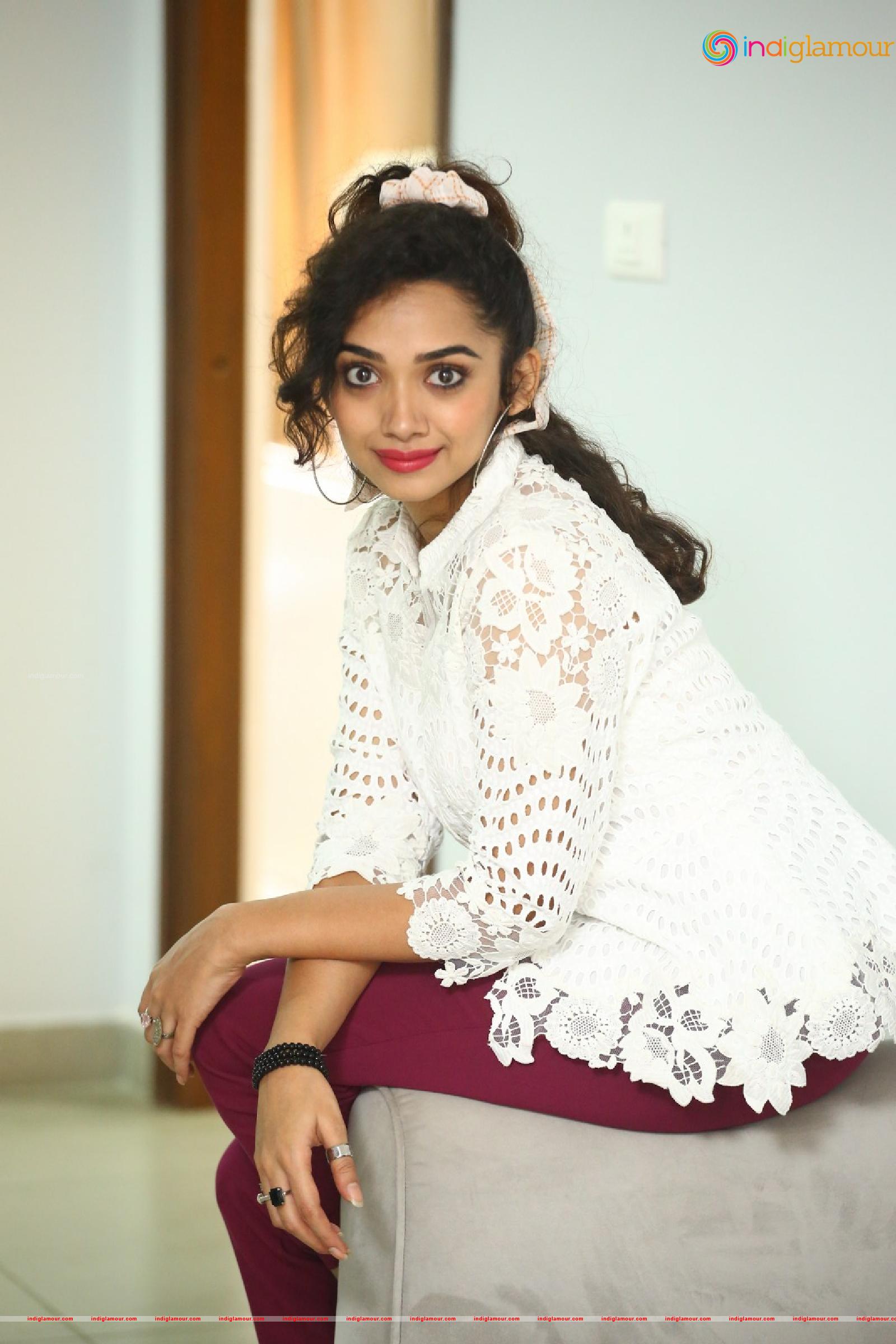 Saanve Megghana Actress hd photo