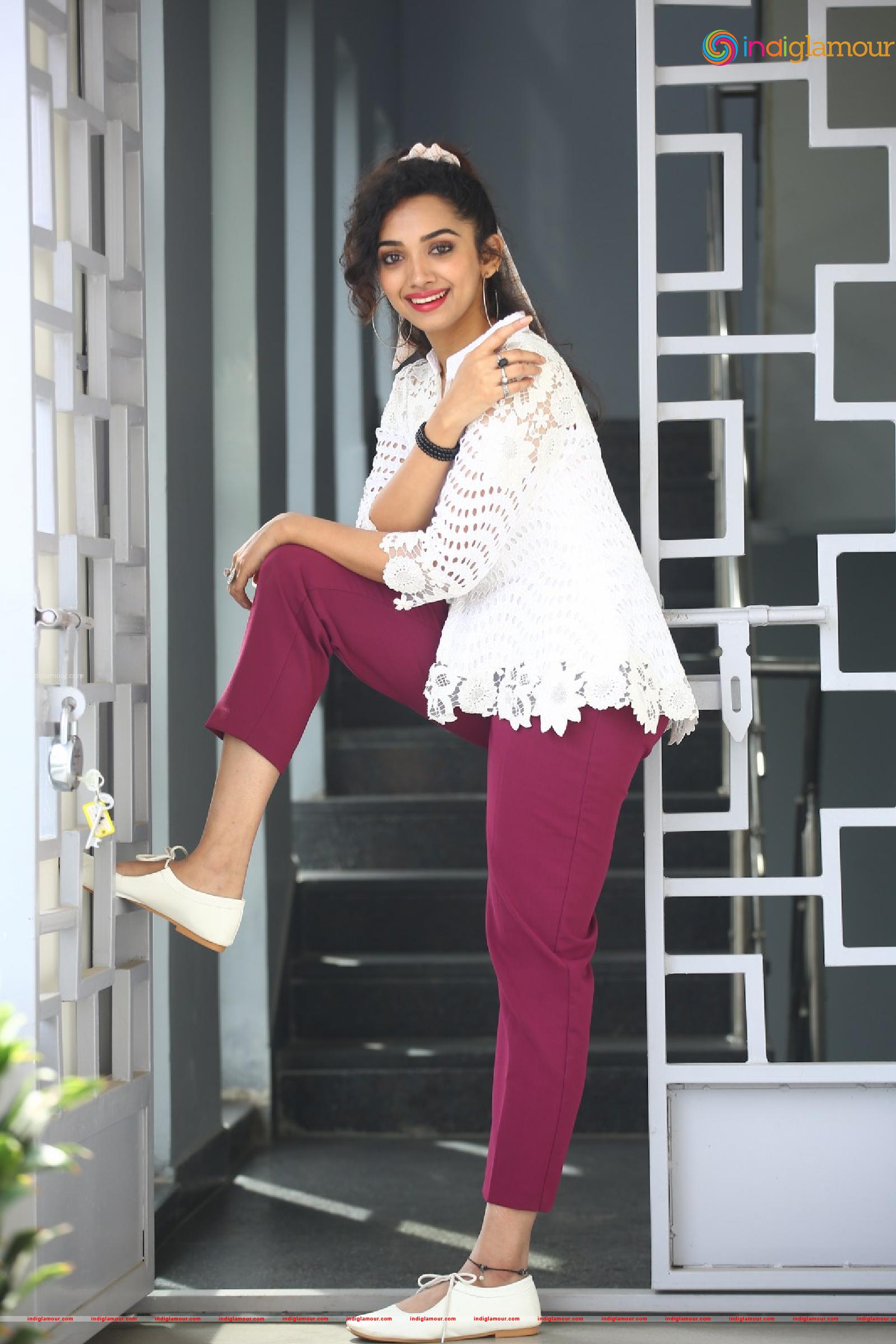 Saanve Megghana Actress hd photo