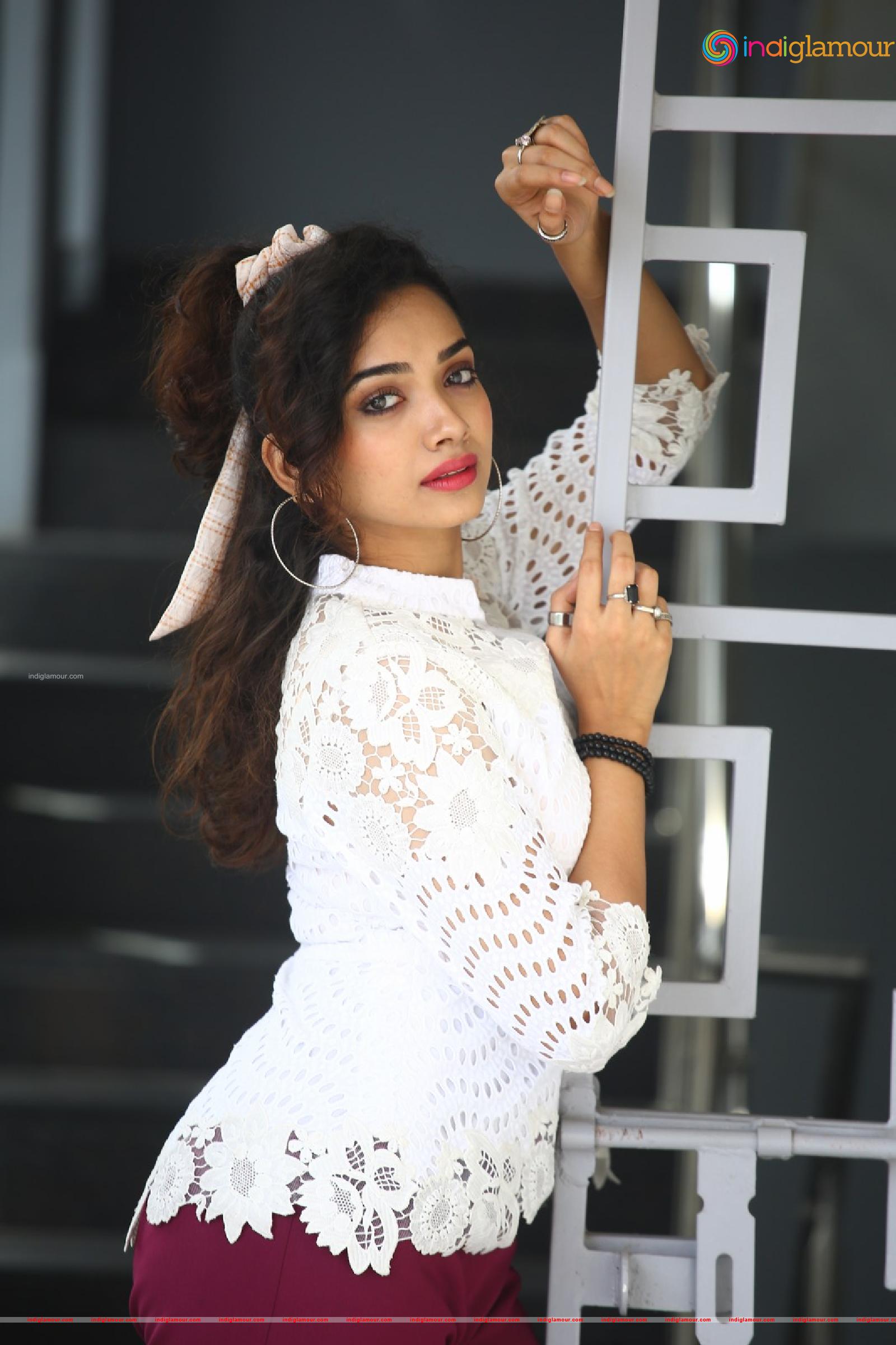 Saanve Megghana Actress hd photo