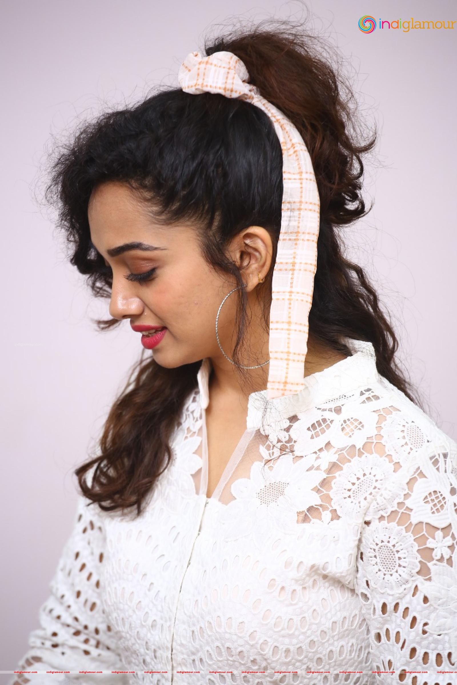 Saanve Megghana Actress hd photo