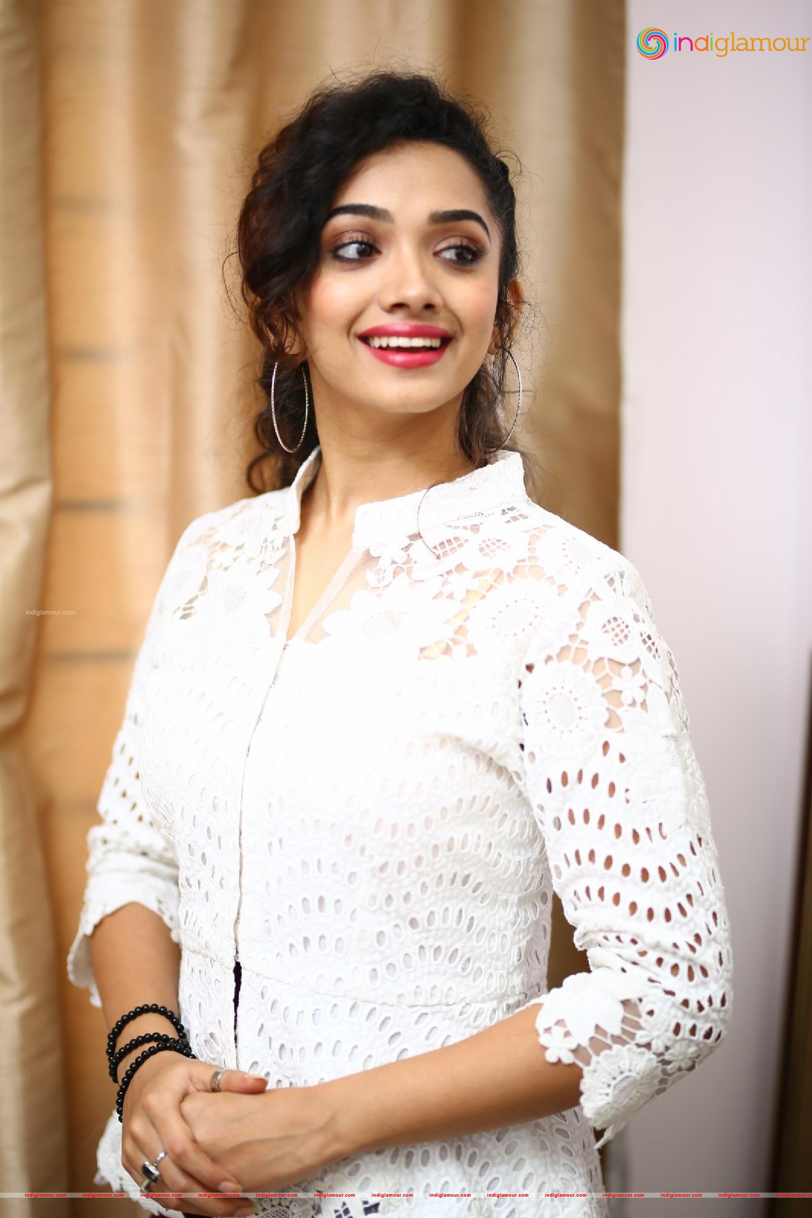 Saanve Megghana Actress hd photo