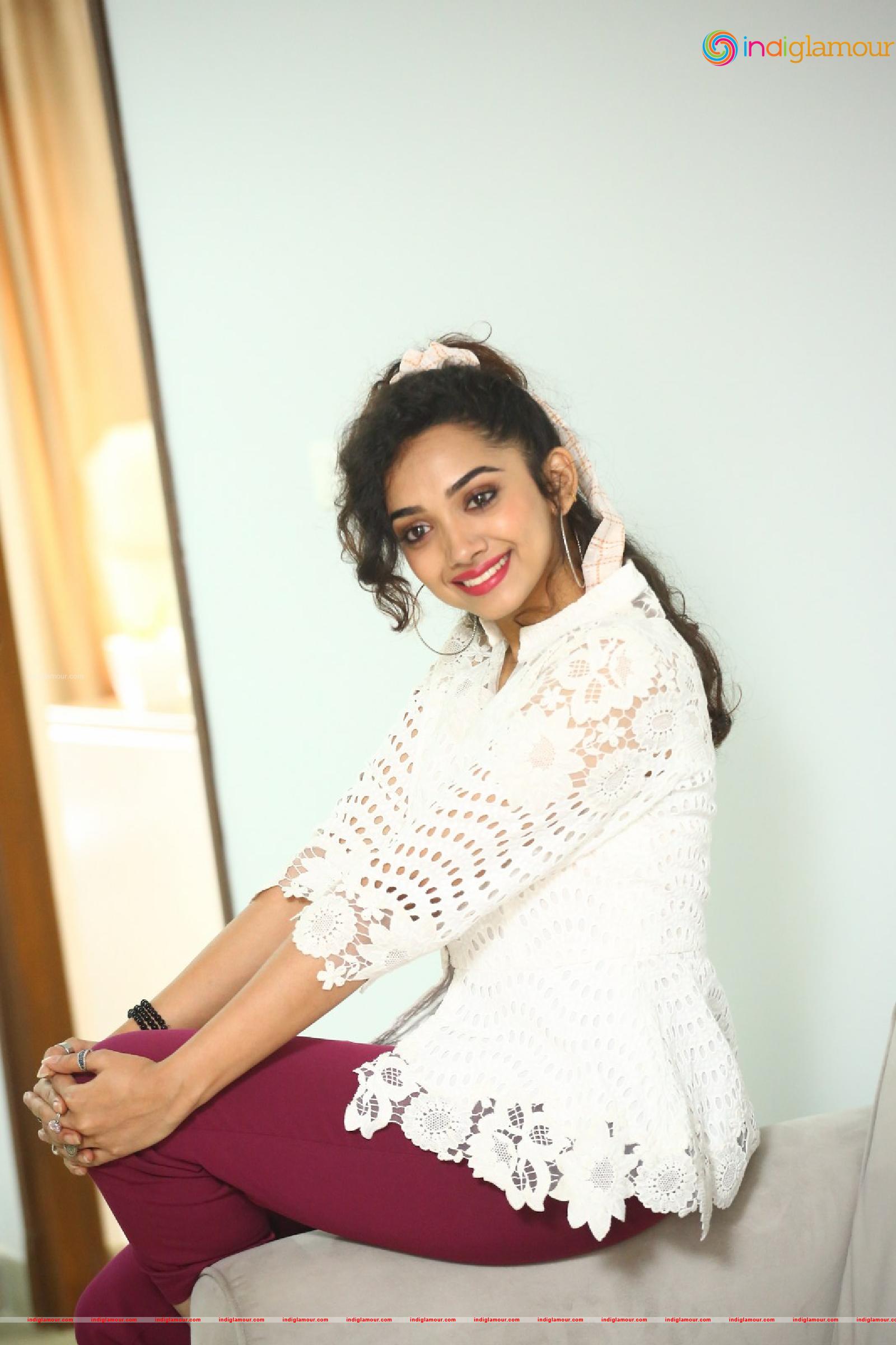 Saanve Megghana Actress hd photo