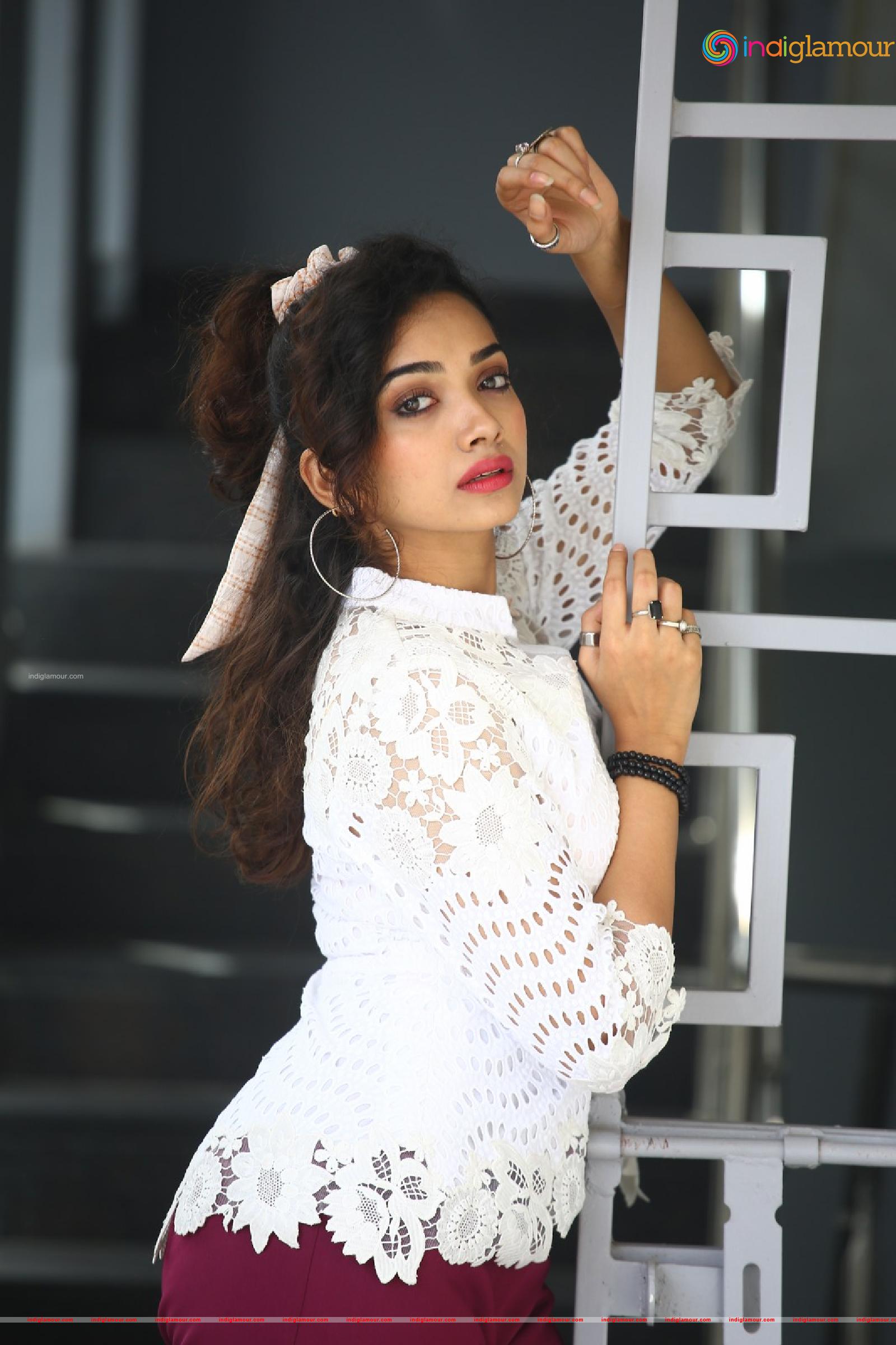 Saanve Megghana Actress hd photo