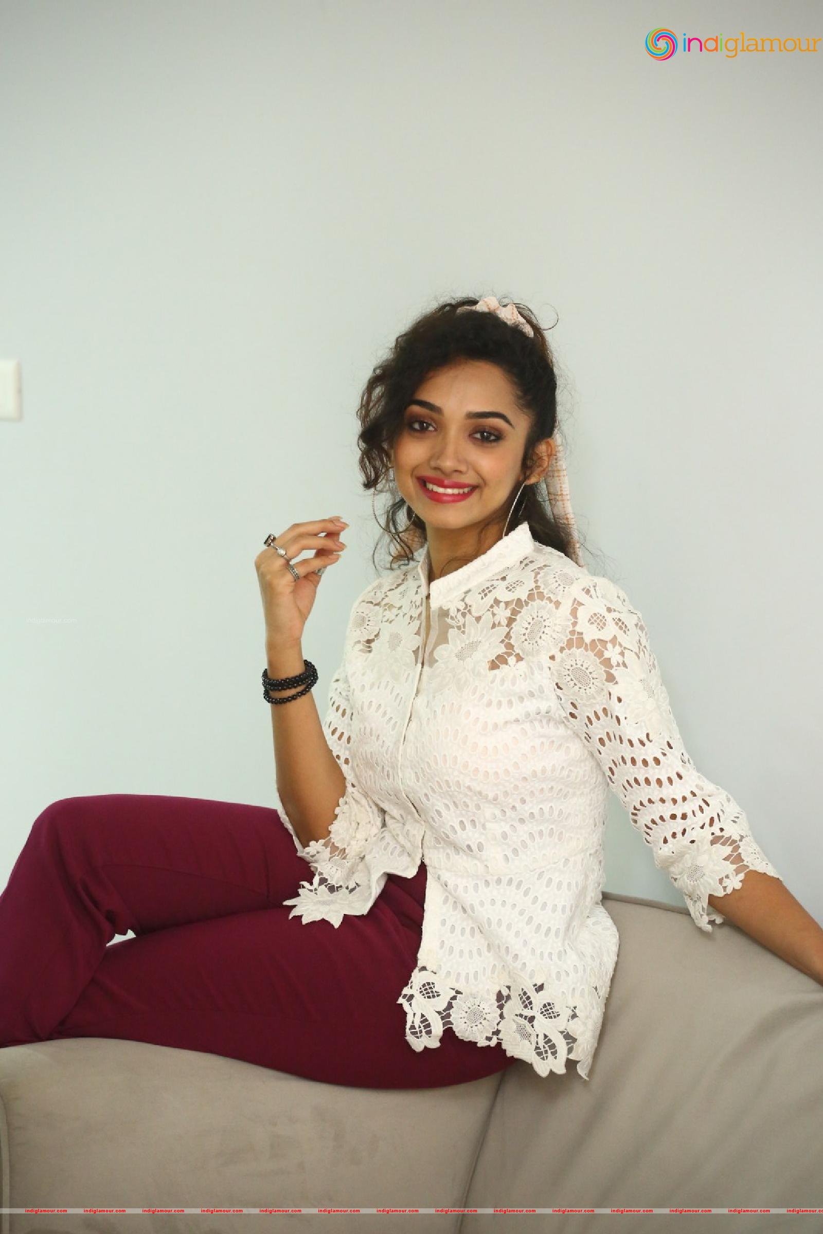 Saanve Megghana Actress hd photo