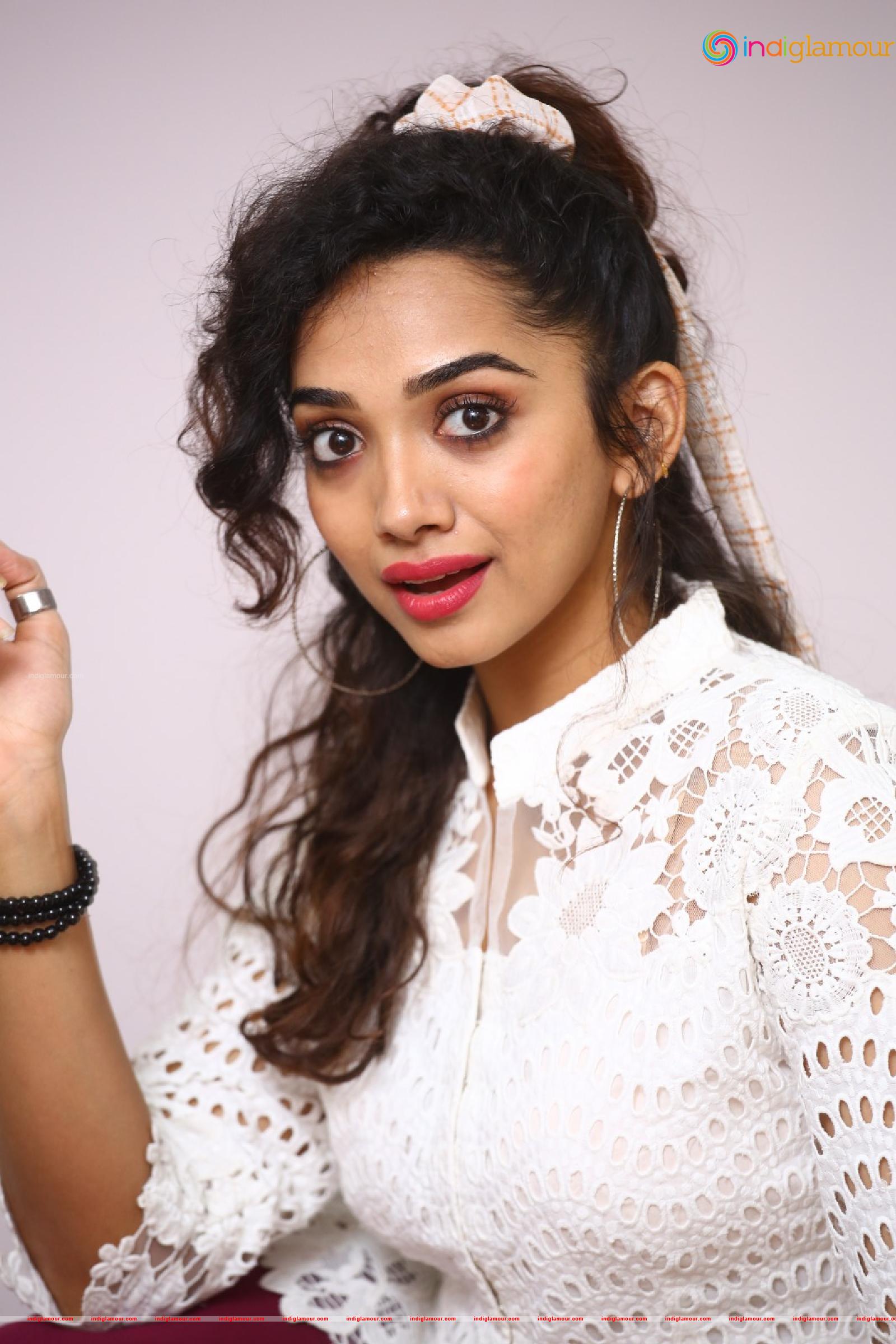 Saanve Megghana Actress hd photo