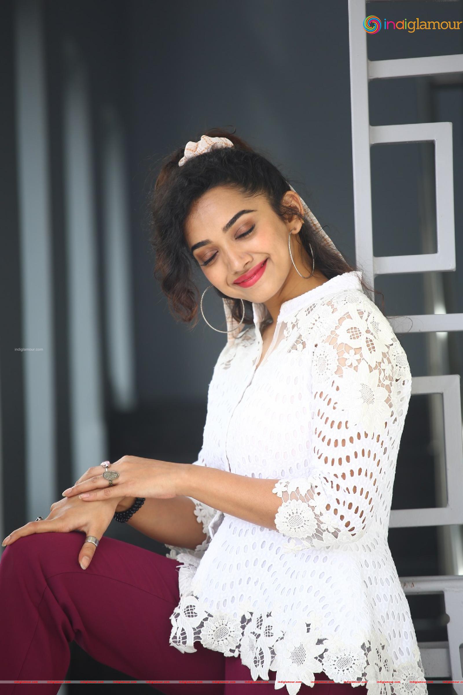 Saanve Megghana Actress hd photo