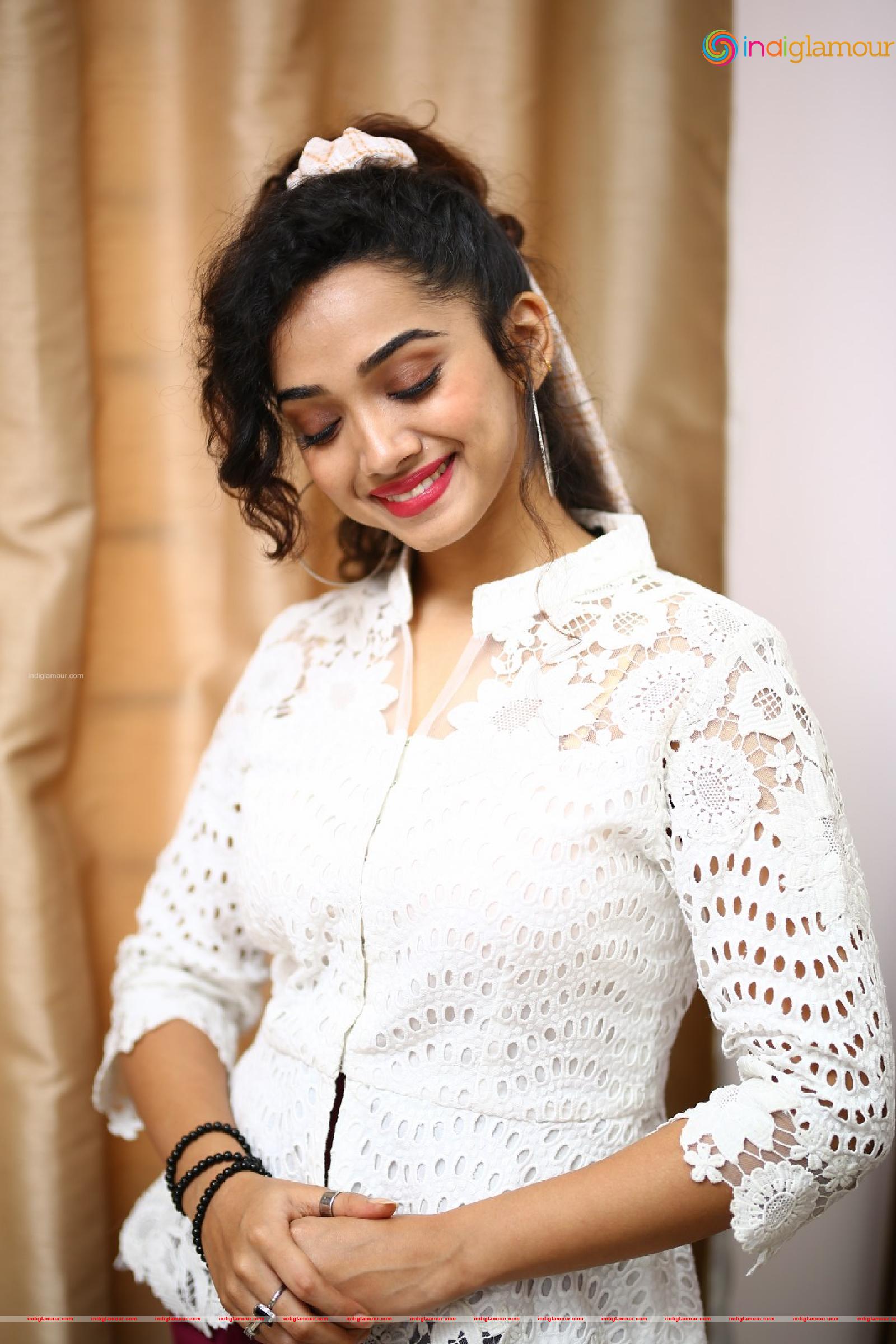Saanve Megghana Actress hd photo