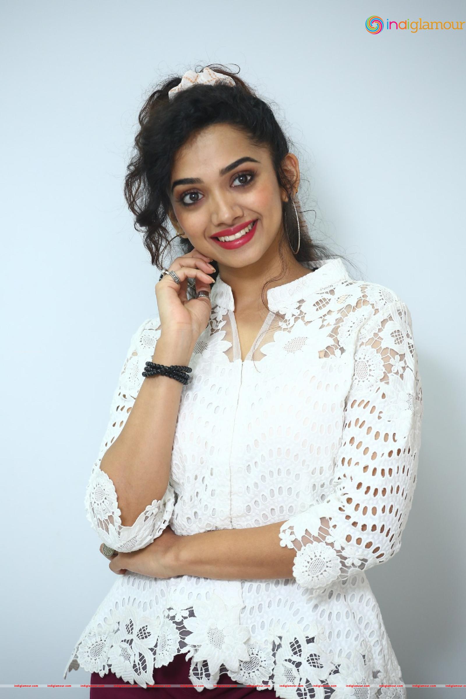 Saanve Megghana Actress hd photo