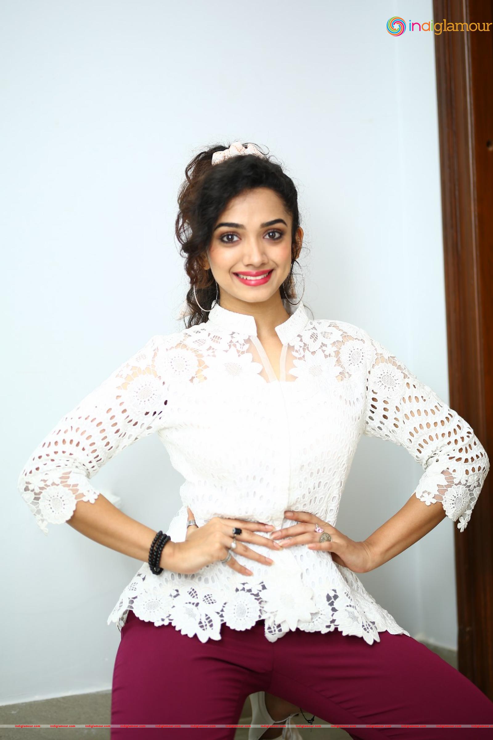 Saanve Megghana Actress hd photo