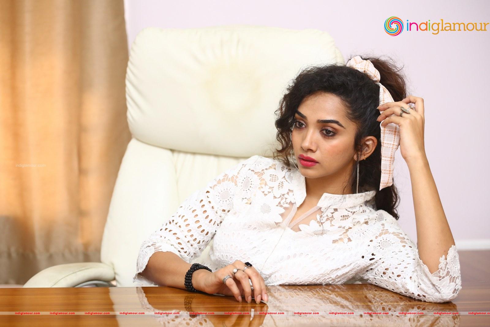 Saanve Megghana Actress hd photo