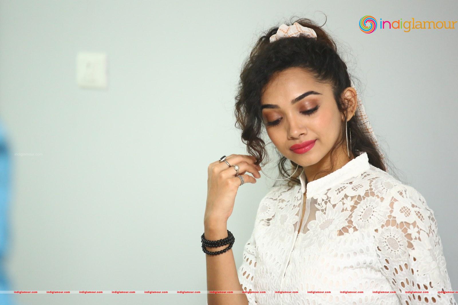 Saanve Megghana Actress hd photo