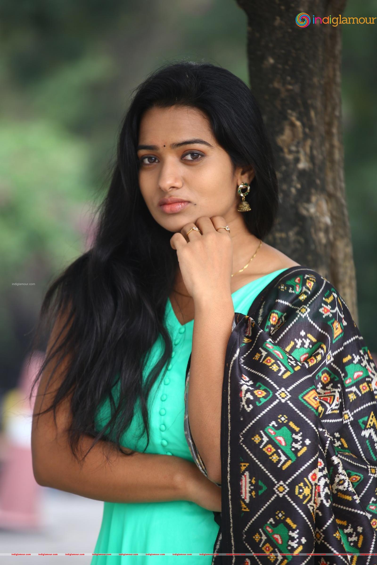 Rekha Nirosha Actress hd photo