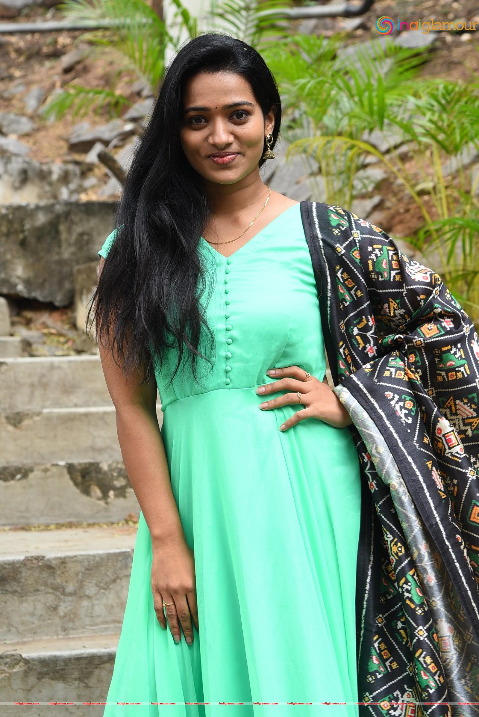 Rekha Nirosha Actress hd photo