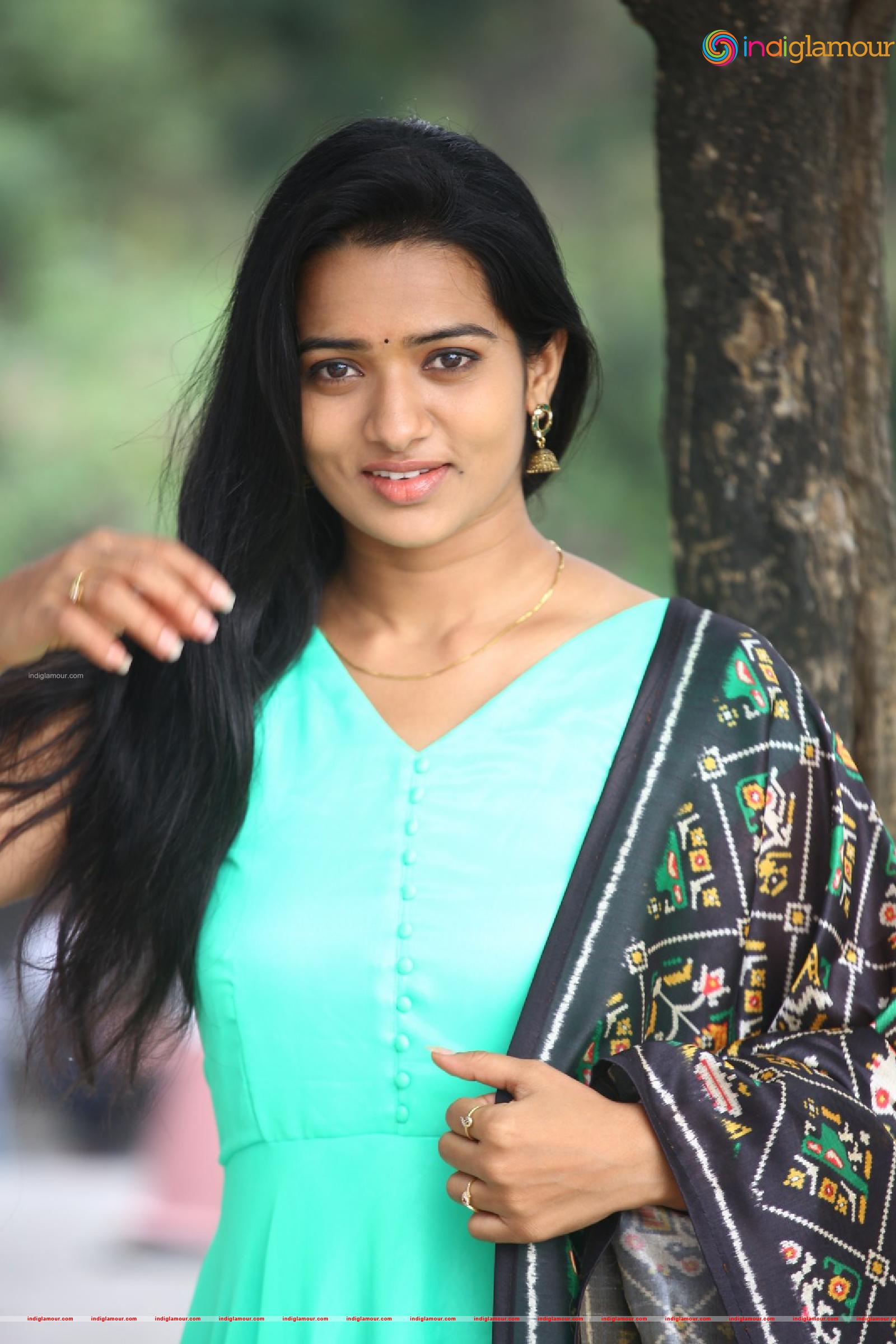 Rekha Nirosha Actress hd photo