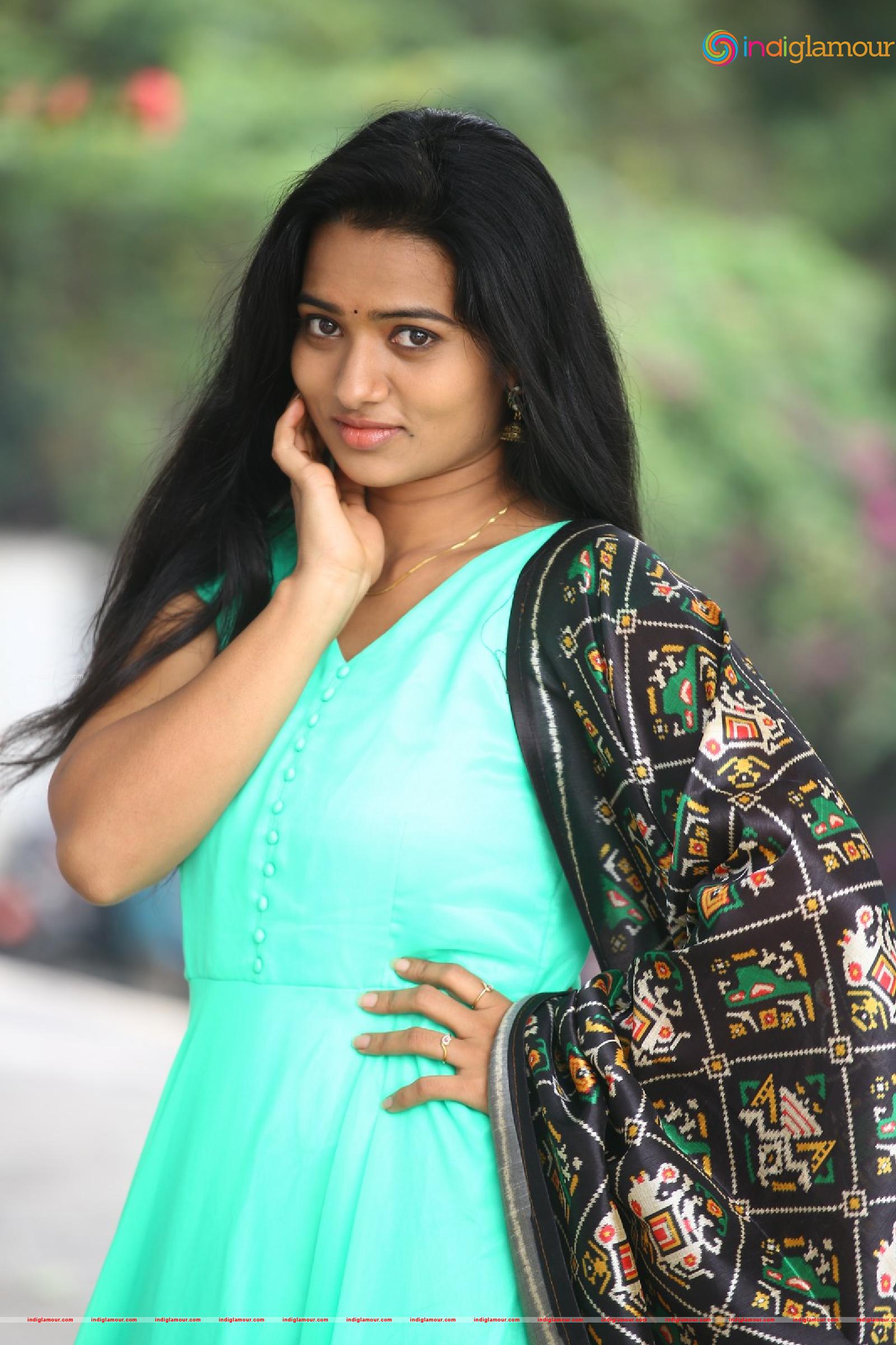Rekha Nirosha Actress hd photo