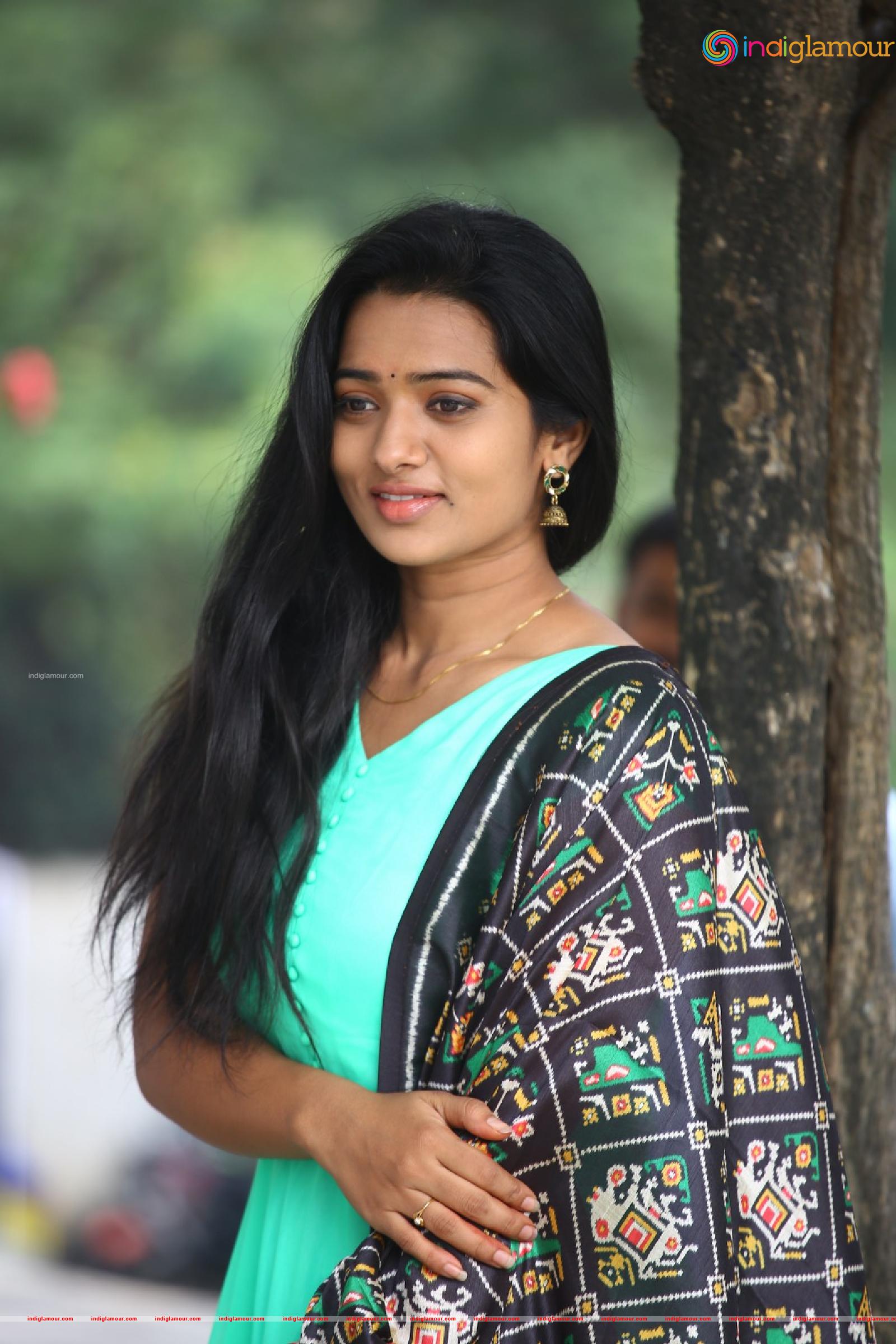 Rekha Nirosha Actress hd photo
