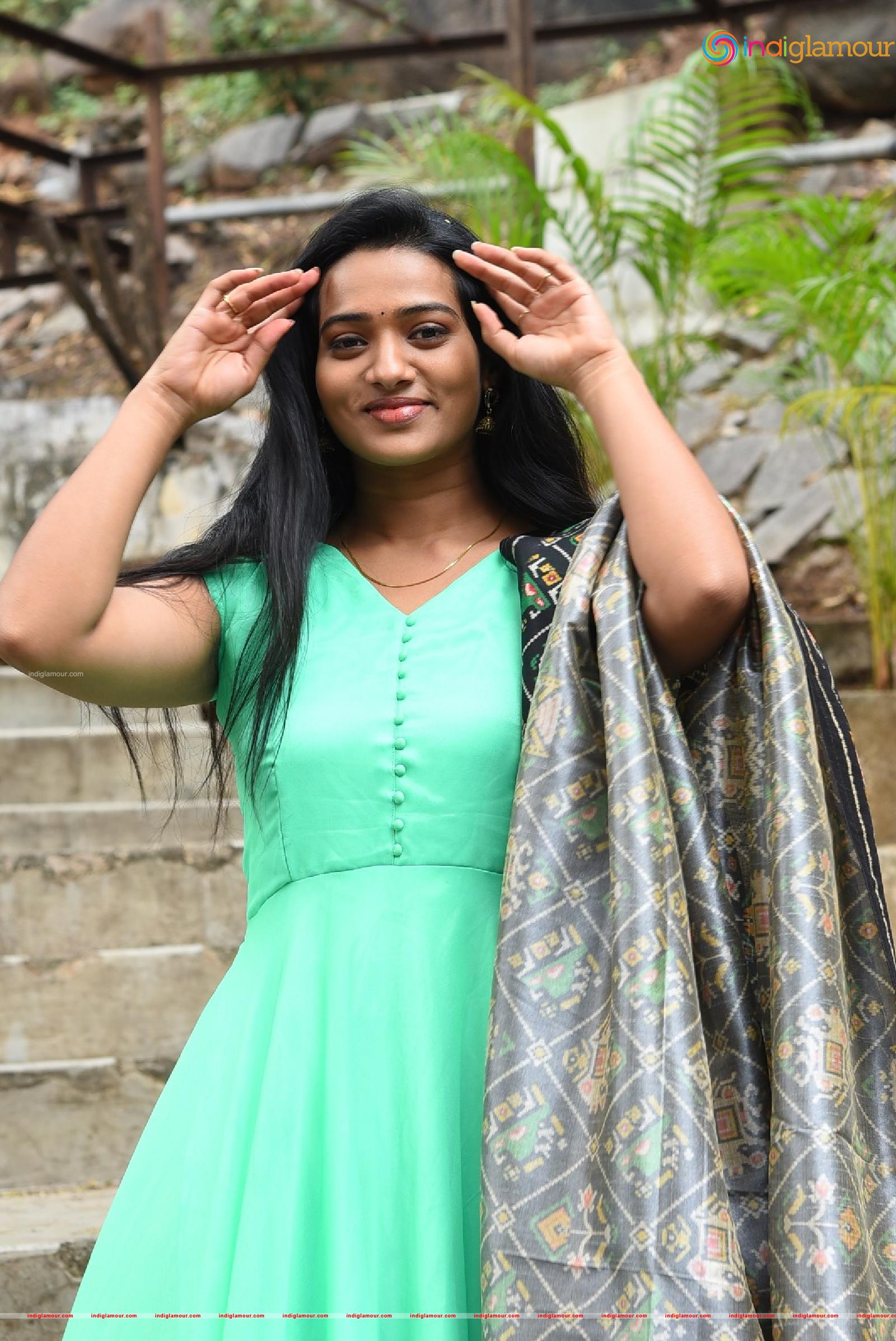Rekha Nirosha Actress hd photo