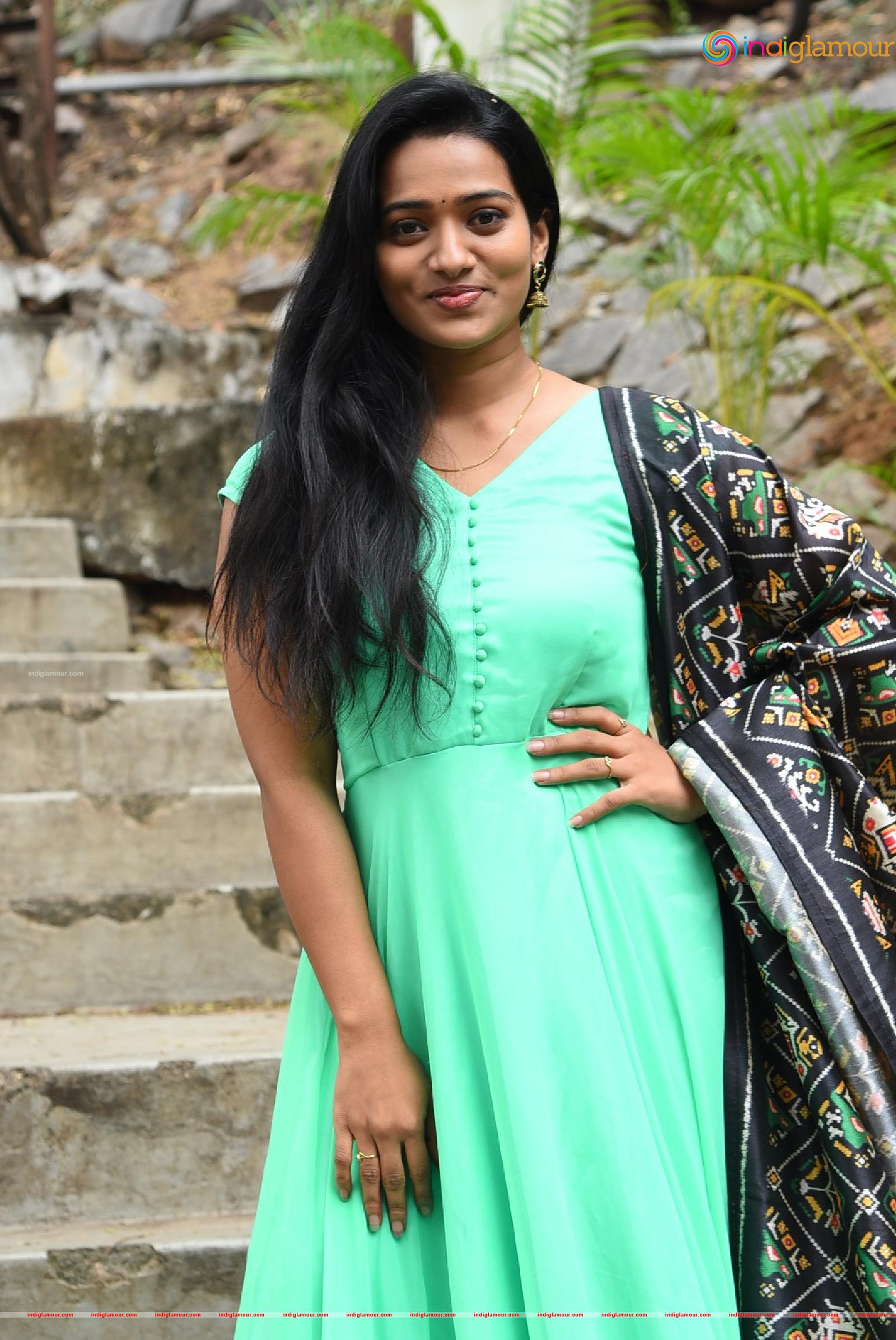 Rekha Nirosha Actress hd photo