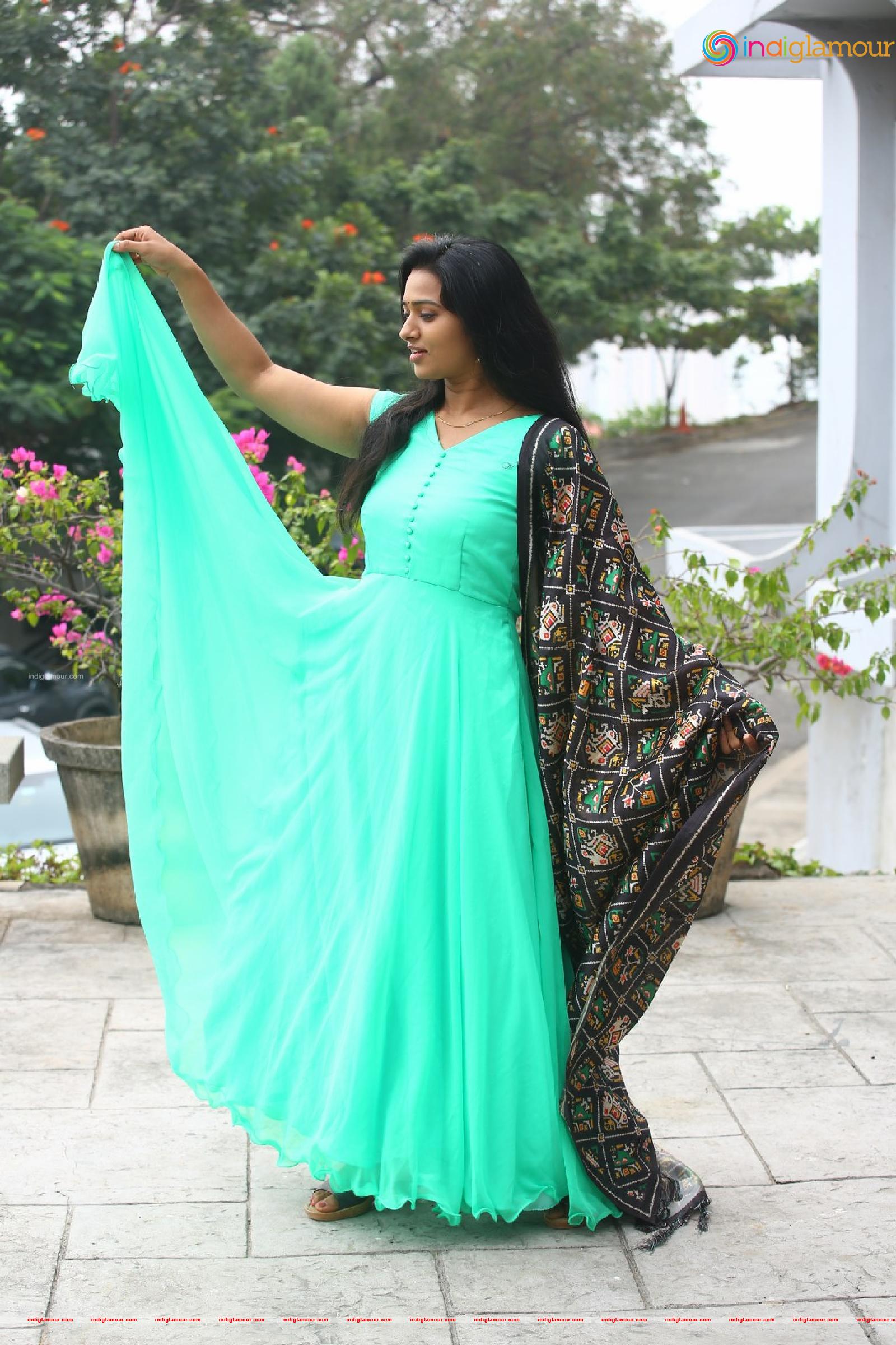 Rekha Nirosha Actress hd photo