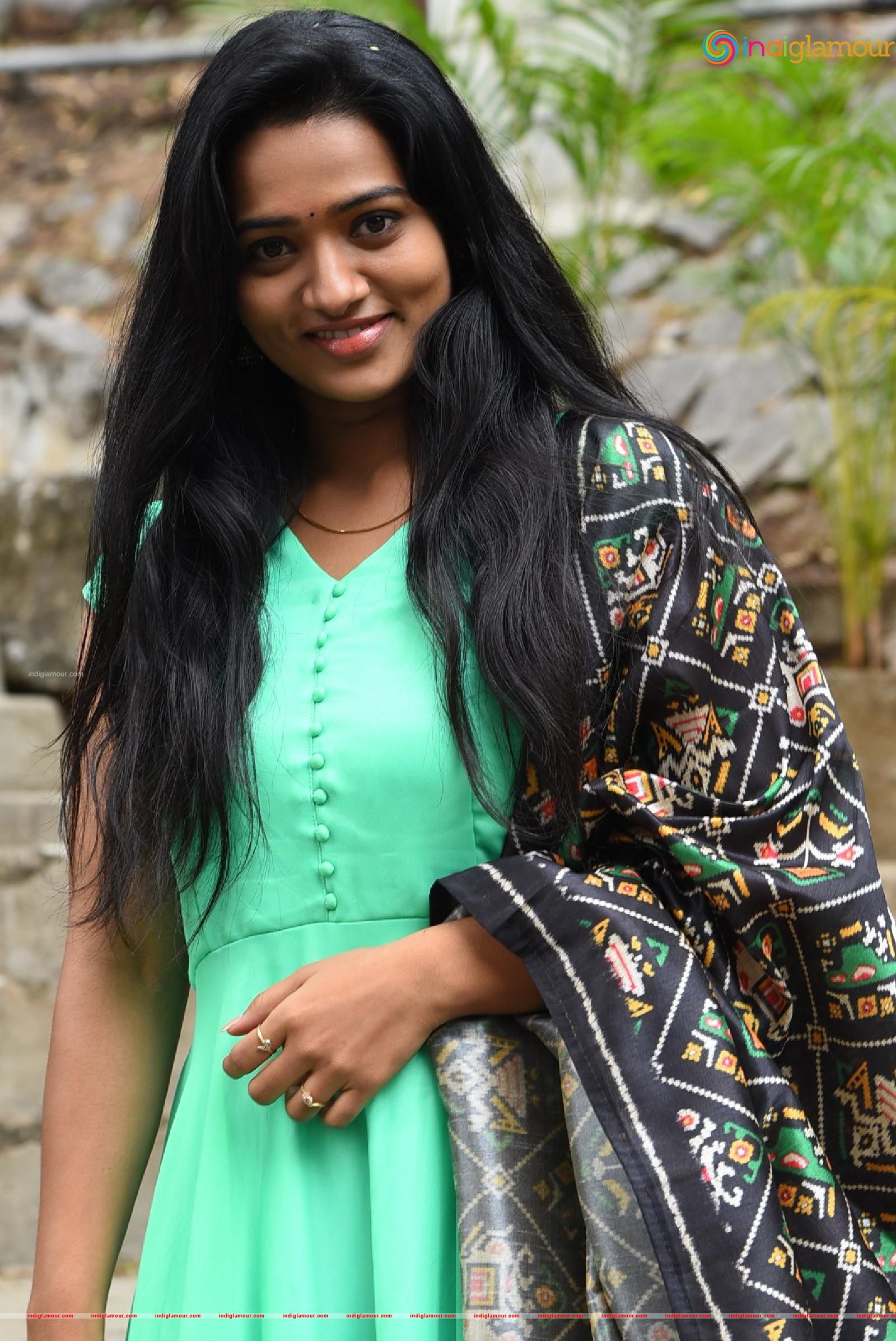 Rekha Nirosha Actress hd photo