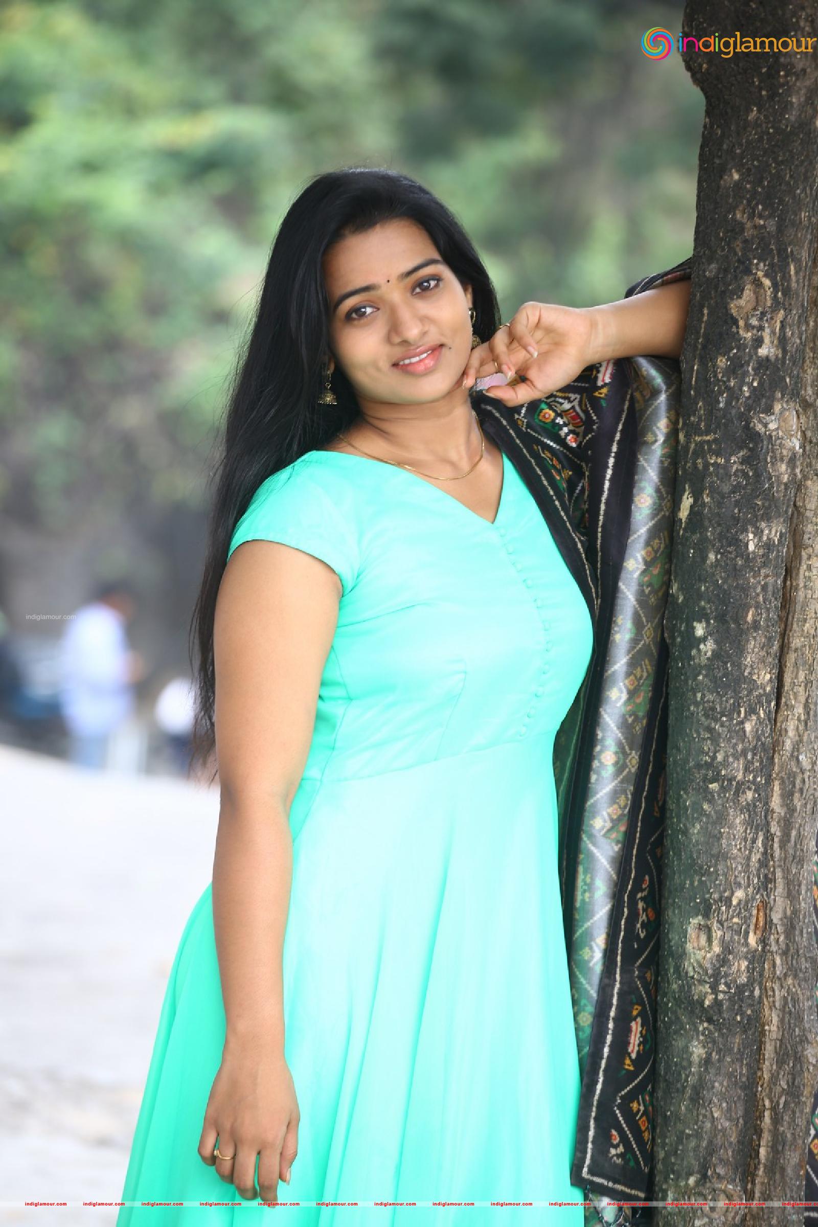 Rekha Nirosha Actress hd photo