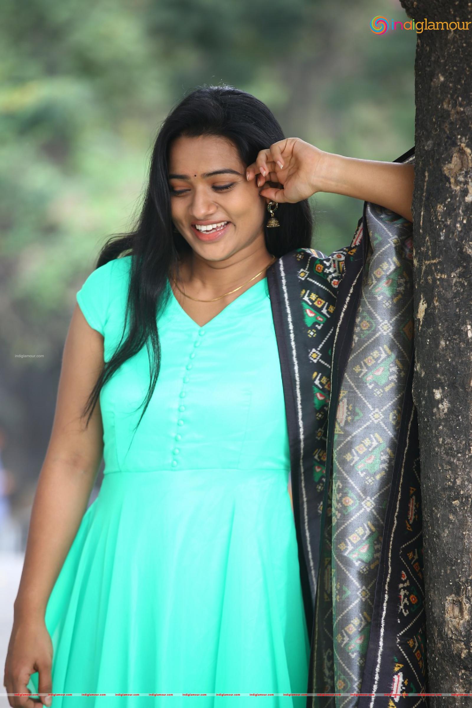 Rekha Nirosha Actress hd photo