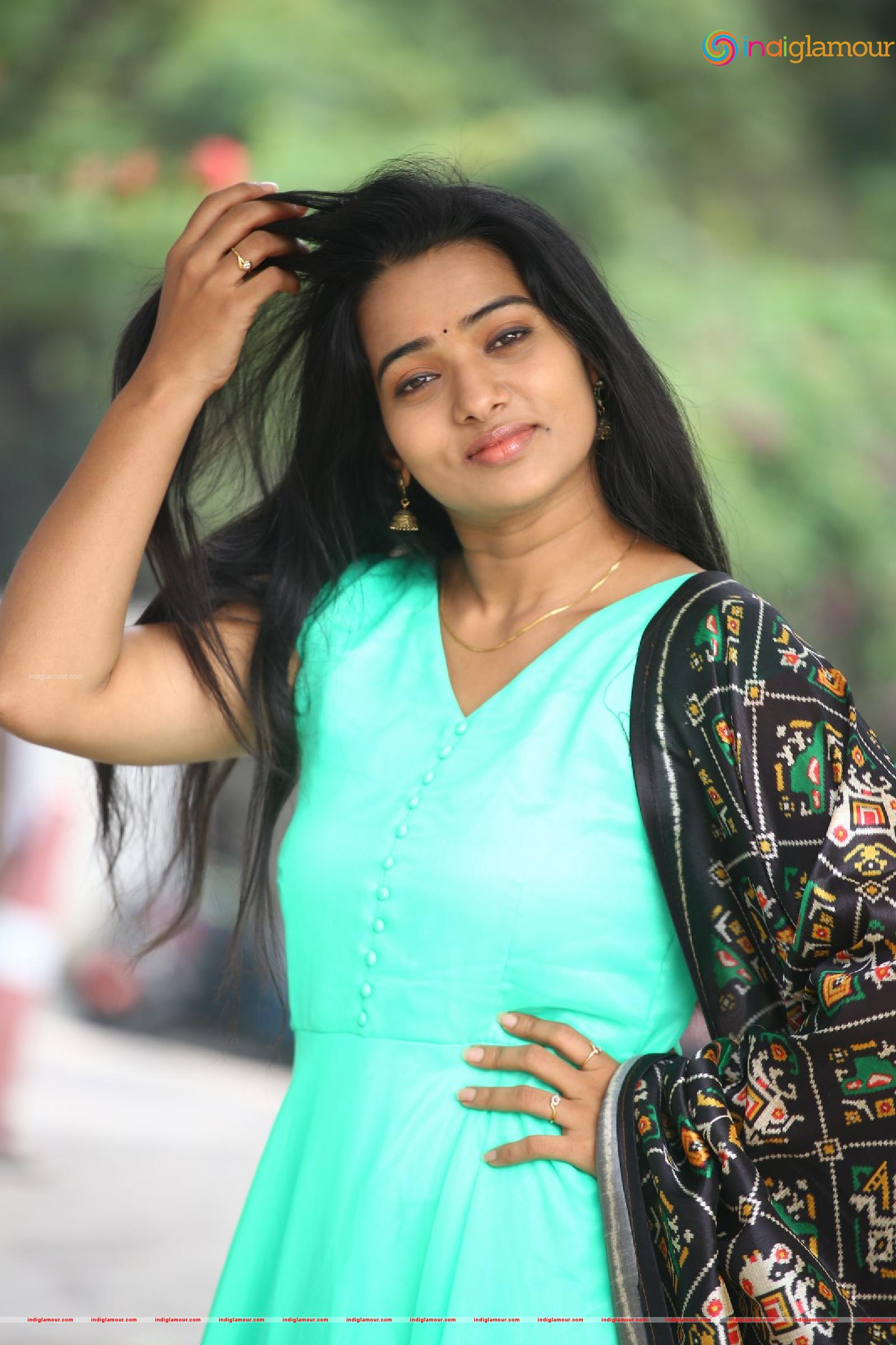 Rekha Nirosha Actress hd photo