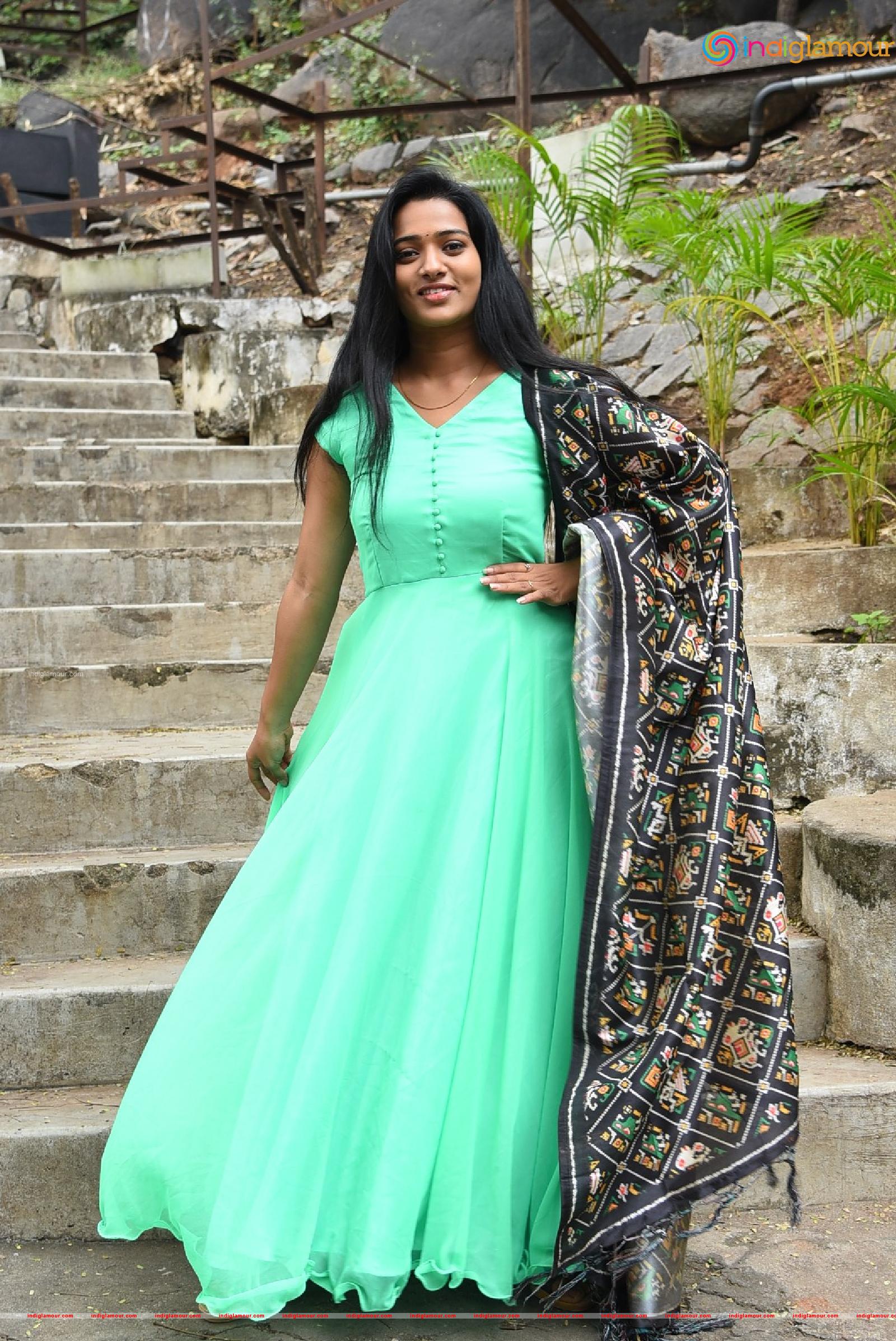 Rekha Nirosha Actress hd photo