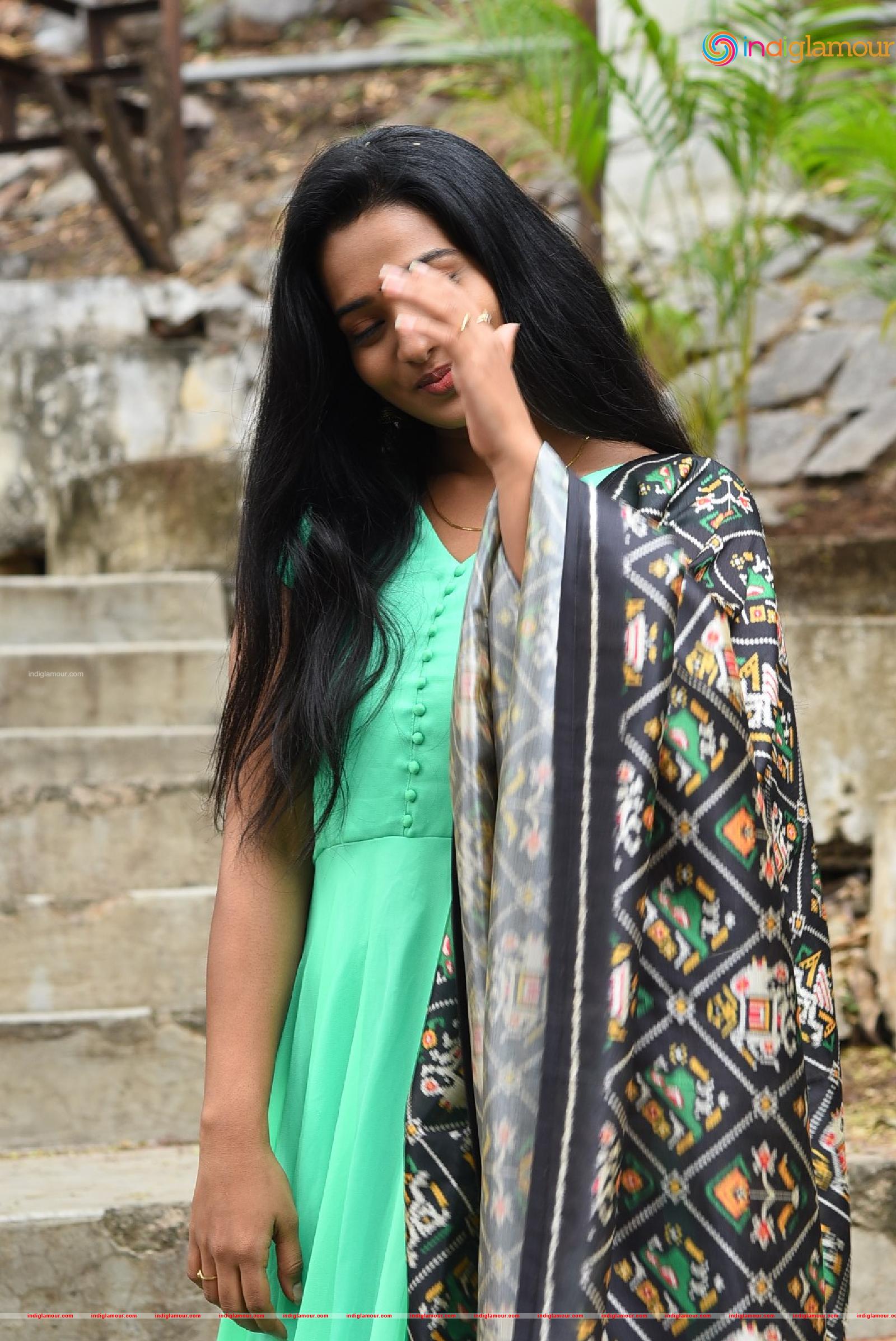 Rekha Nirosha Actress hd photo