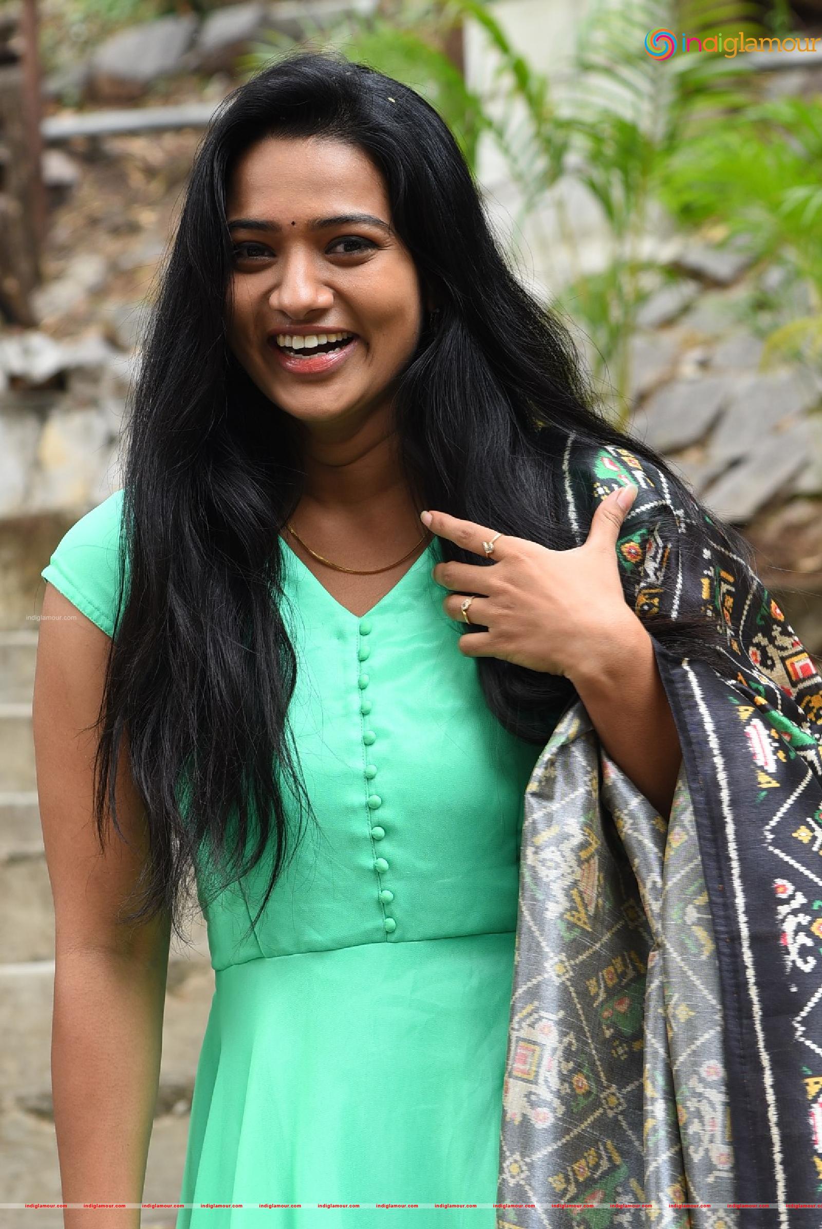 Rekha Nirosha Actress hd photo