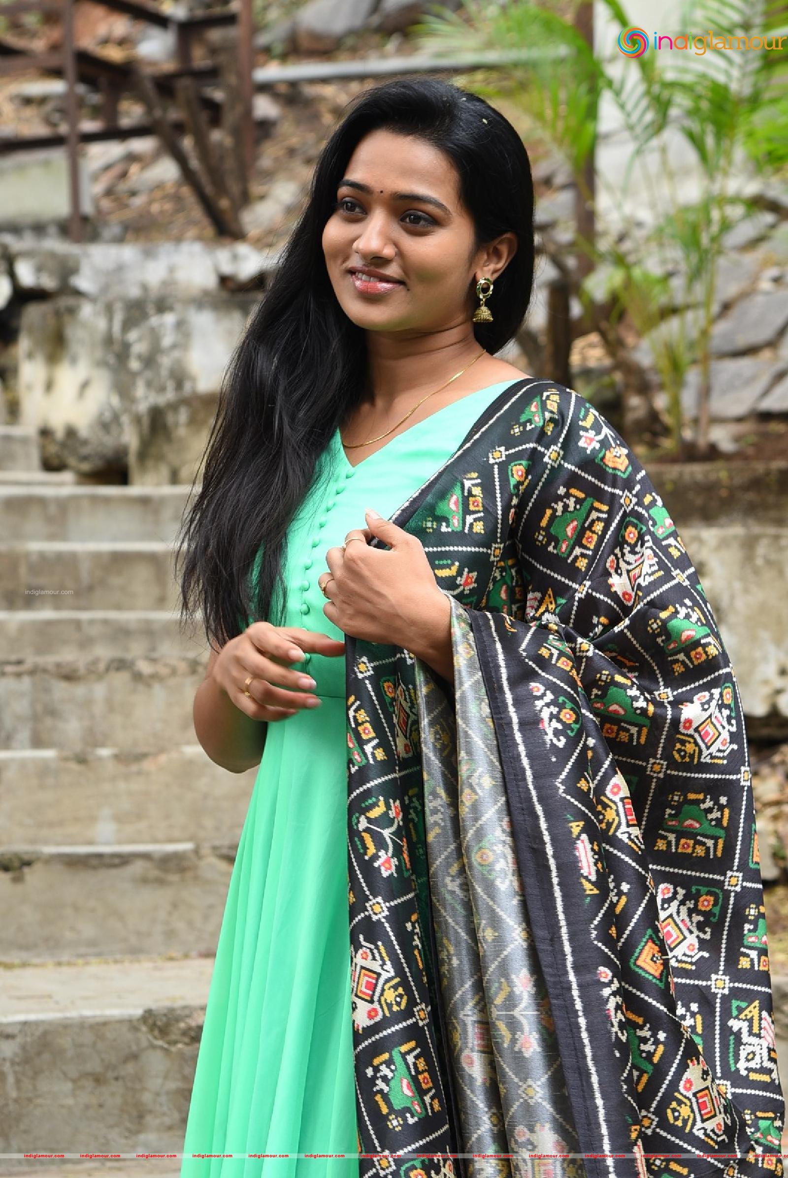 Rekha Nirosha Actress hd photo