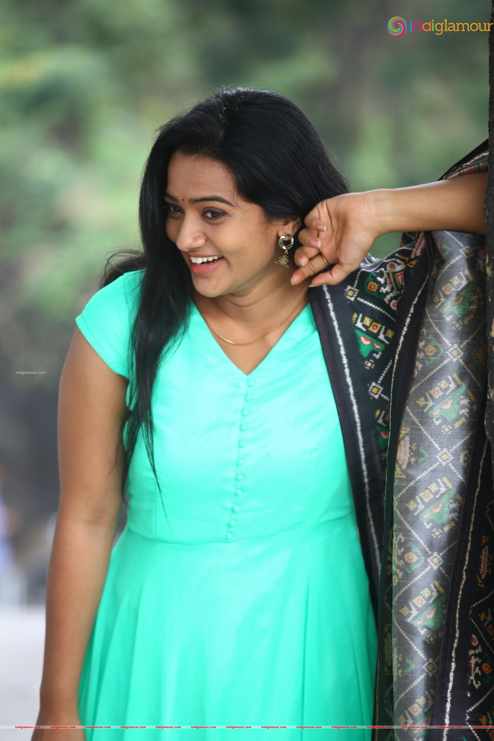 Rekha Nirosha Actress hd photo