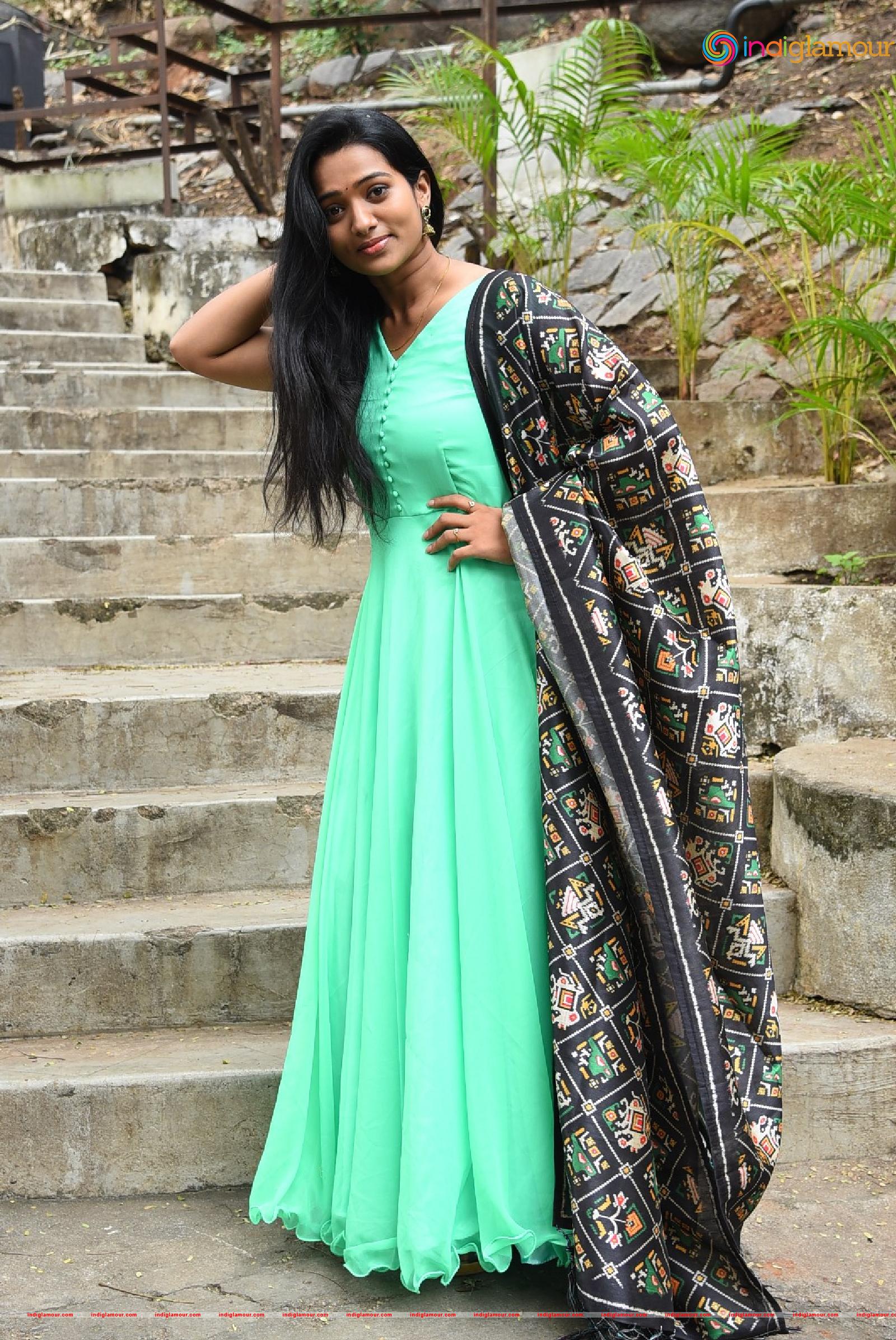 Rekha Nirosha Actress hd photo