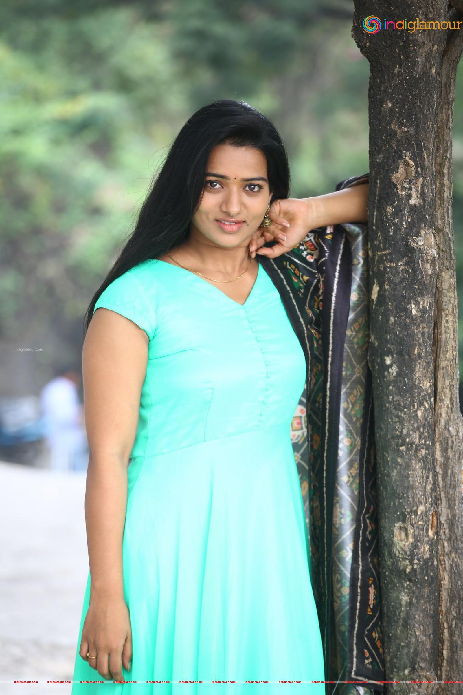 Rekha Nirosha Actress hd photo