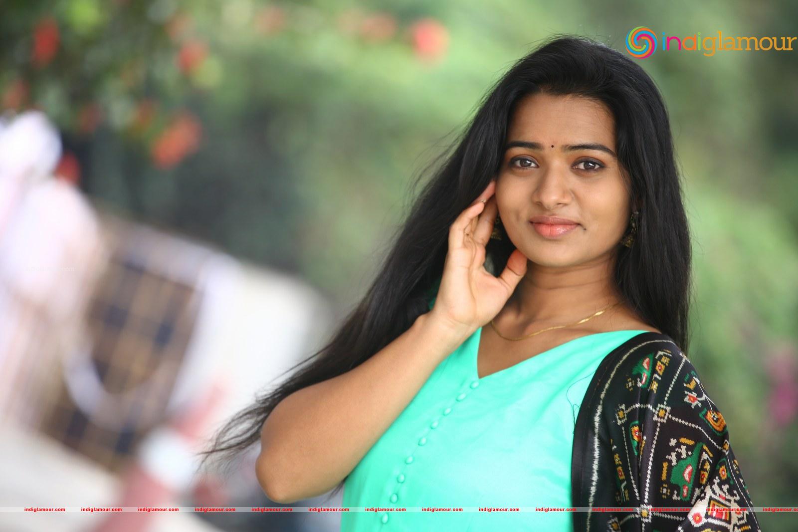 Rekha Nirosha Actress hd photo