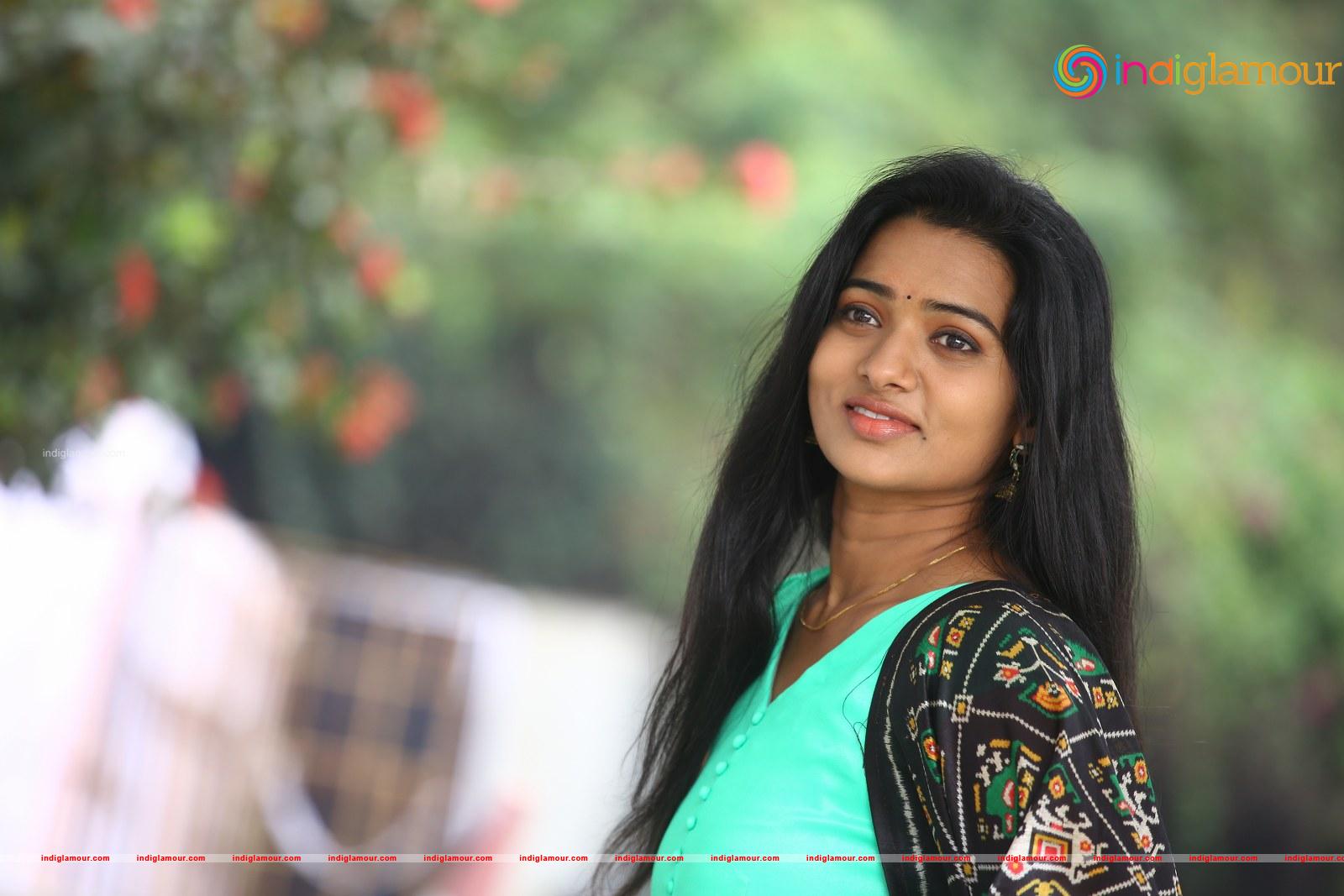 Rekha Nirosha Actress hd photo