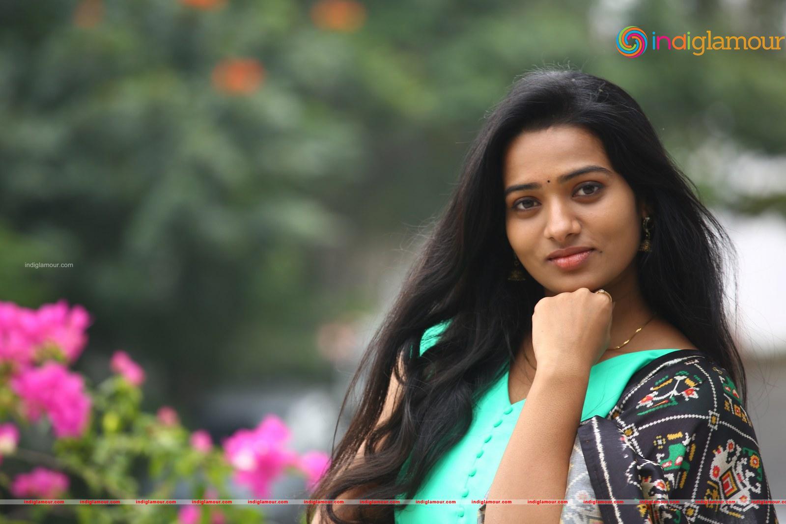 Rekha Nirosha Actress hd photo