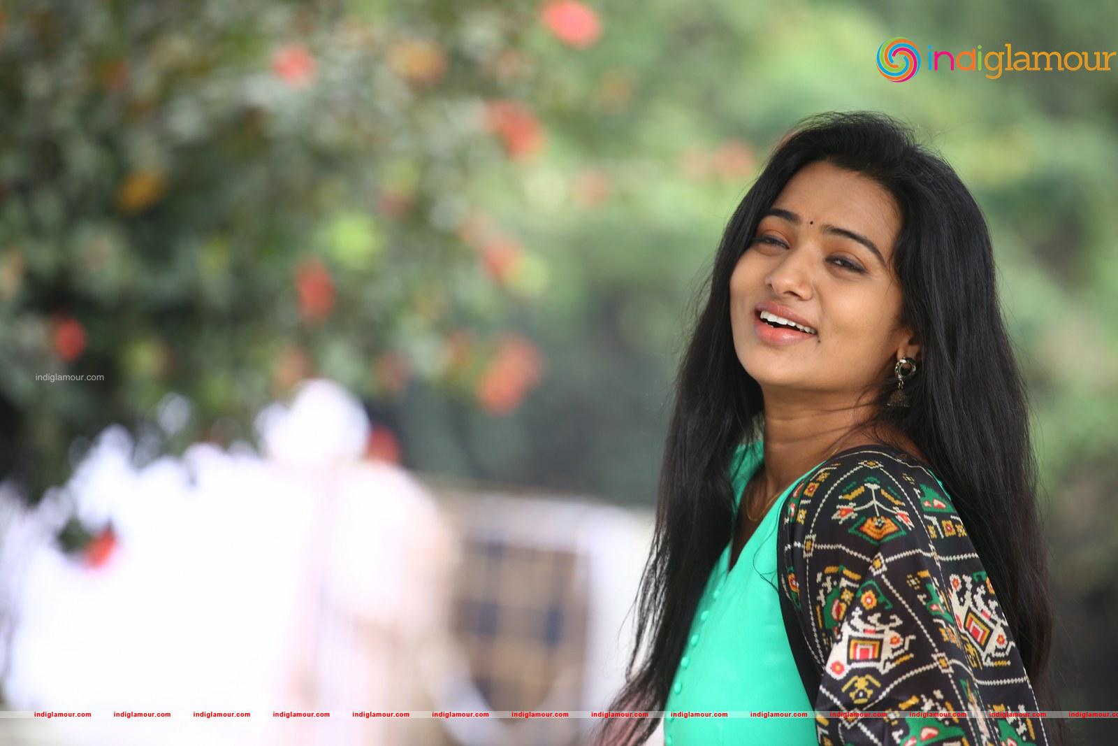 Rekha Nirosha Actress hd photo