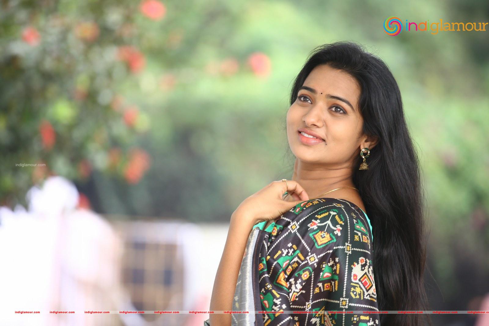 Rekha Nirosha Actress hd photo