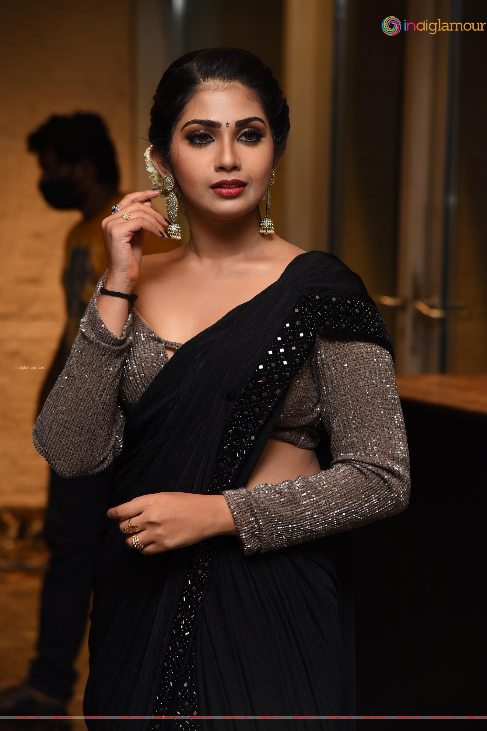Varsha Viswanath Actress hd photo