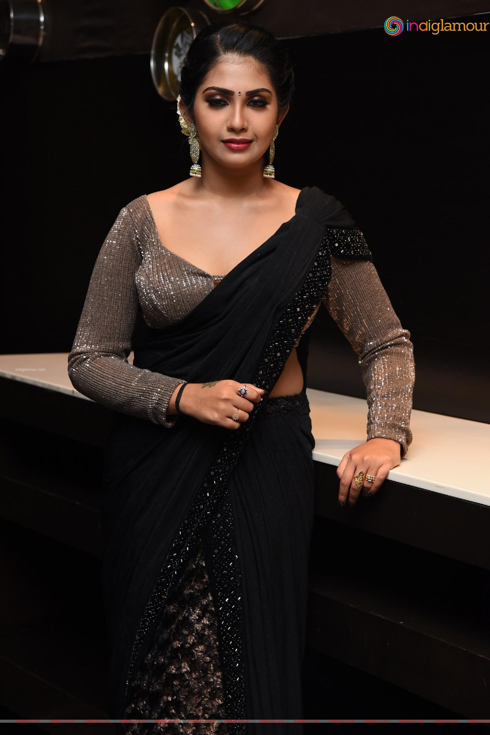 Varsha Viswanath Actress hd photo