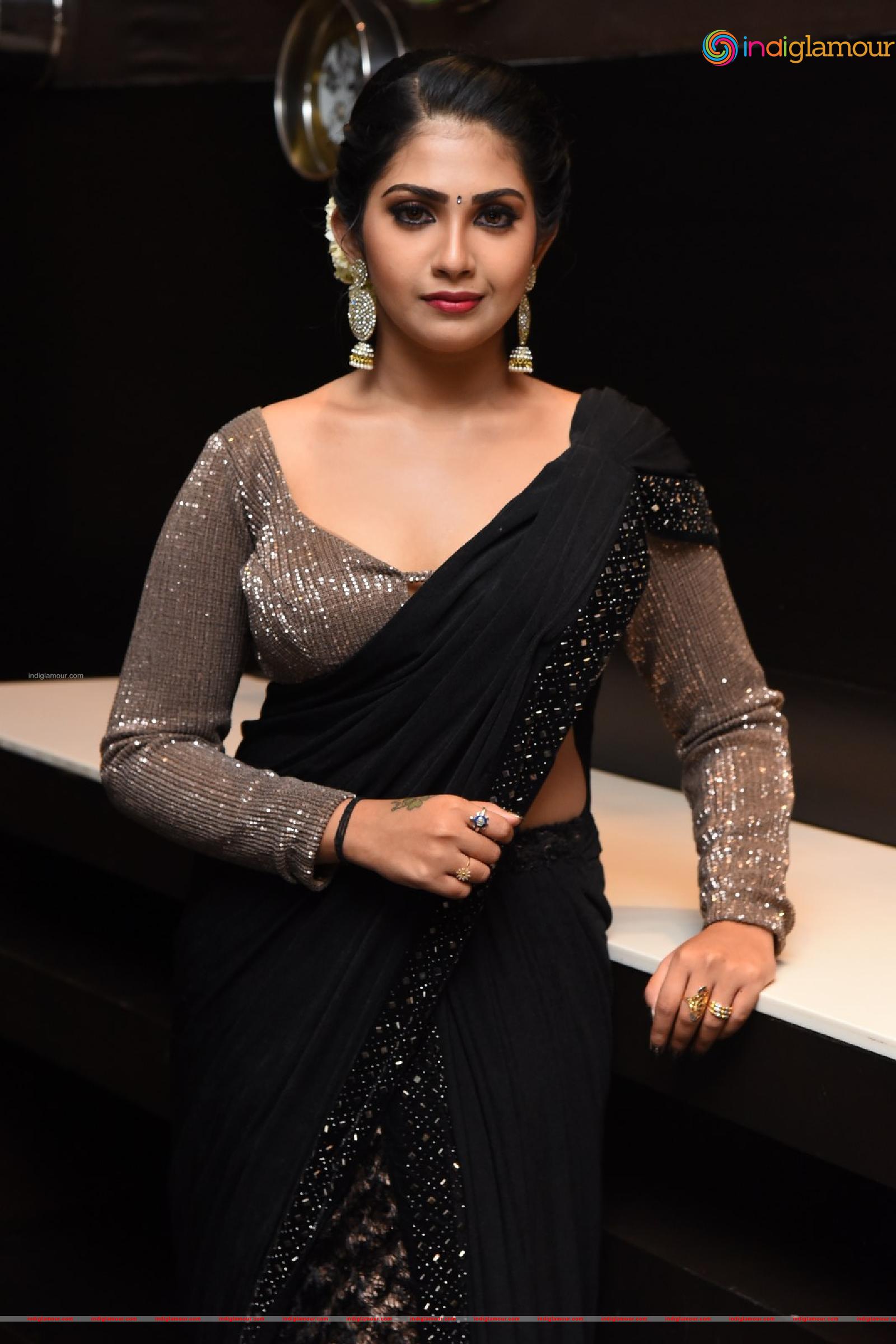 Varsha Viswanath Actress hd photo