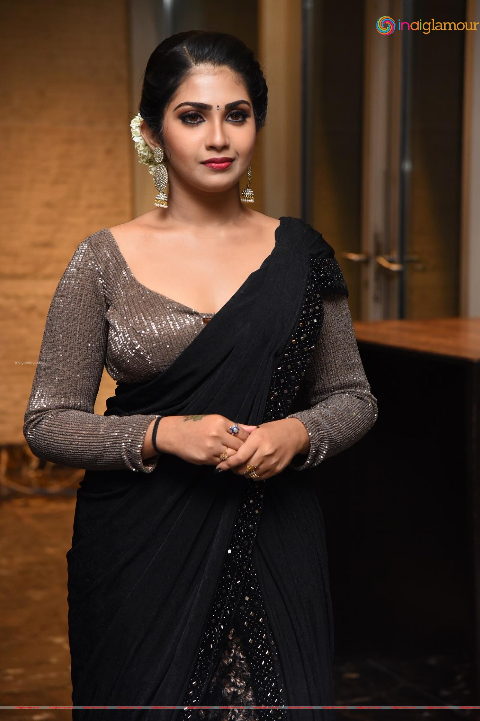 Varsha Viswanath Actress hd photo