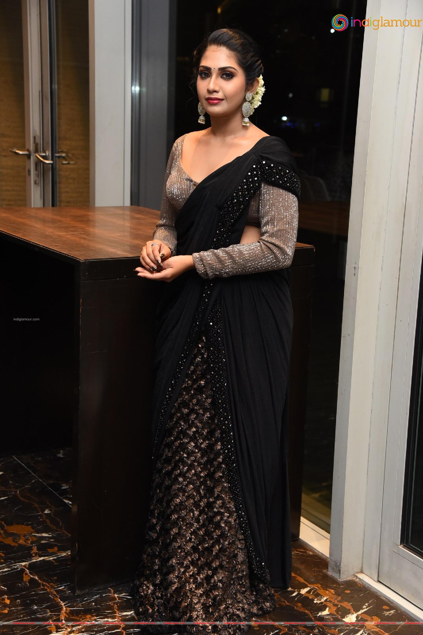 Varsha Viswanath Actress hd photo